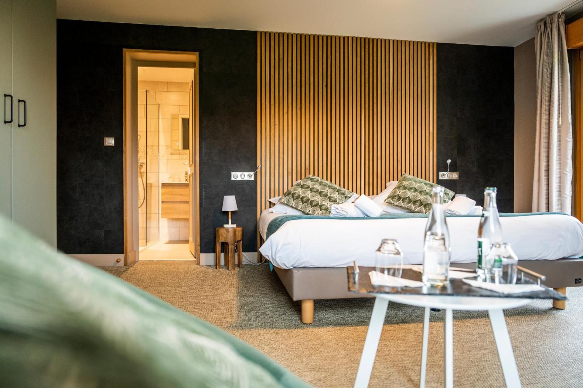 Double Room with Mountain View