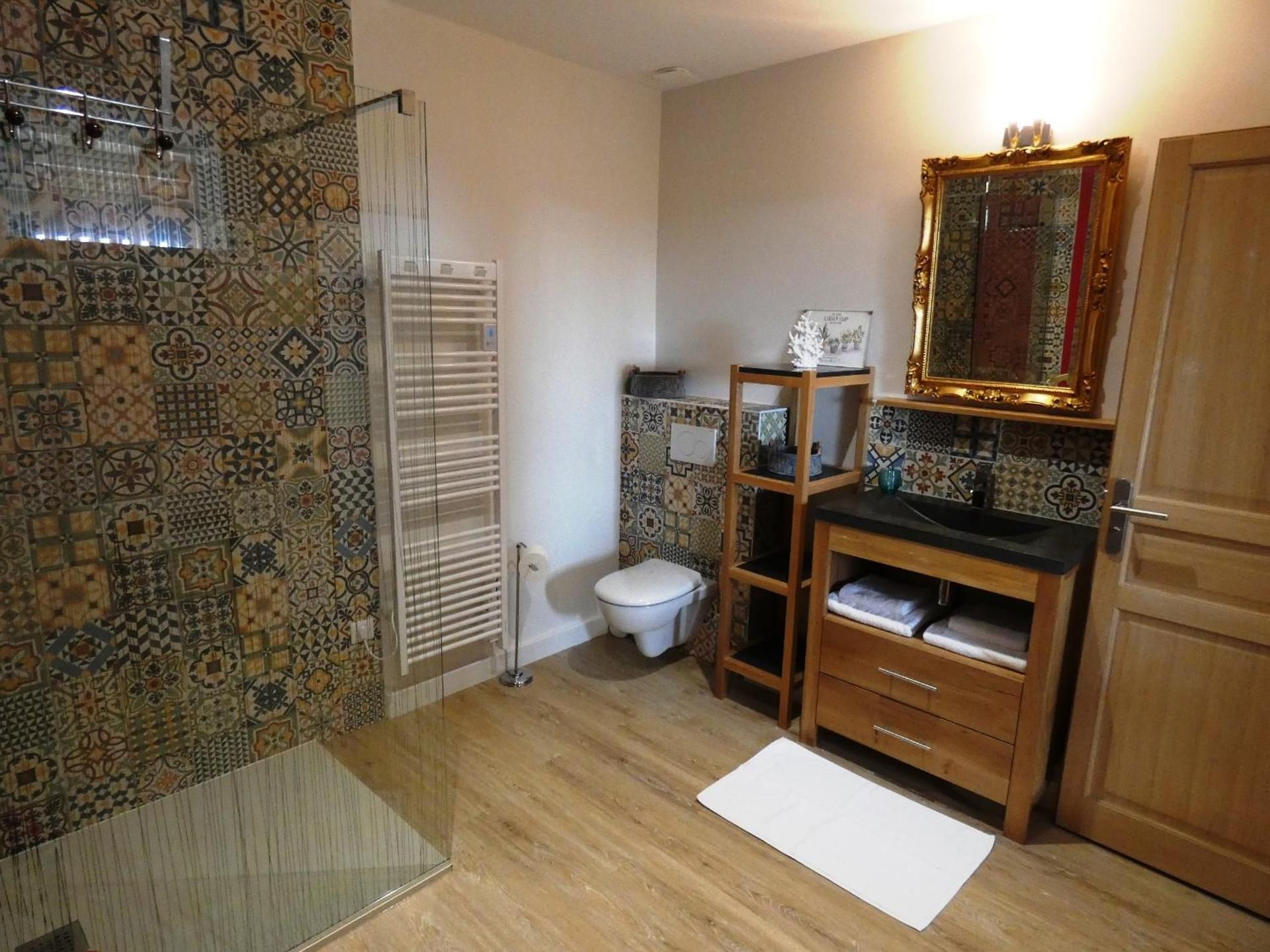 Double Room with Private External Bathroom