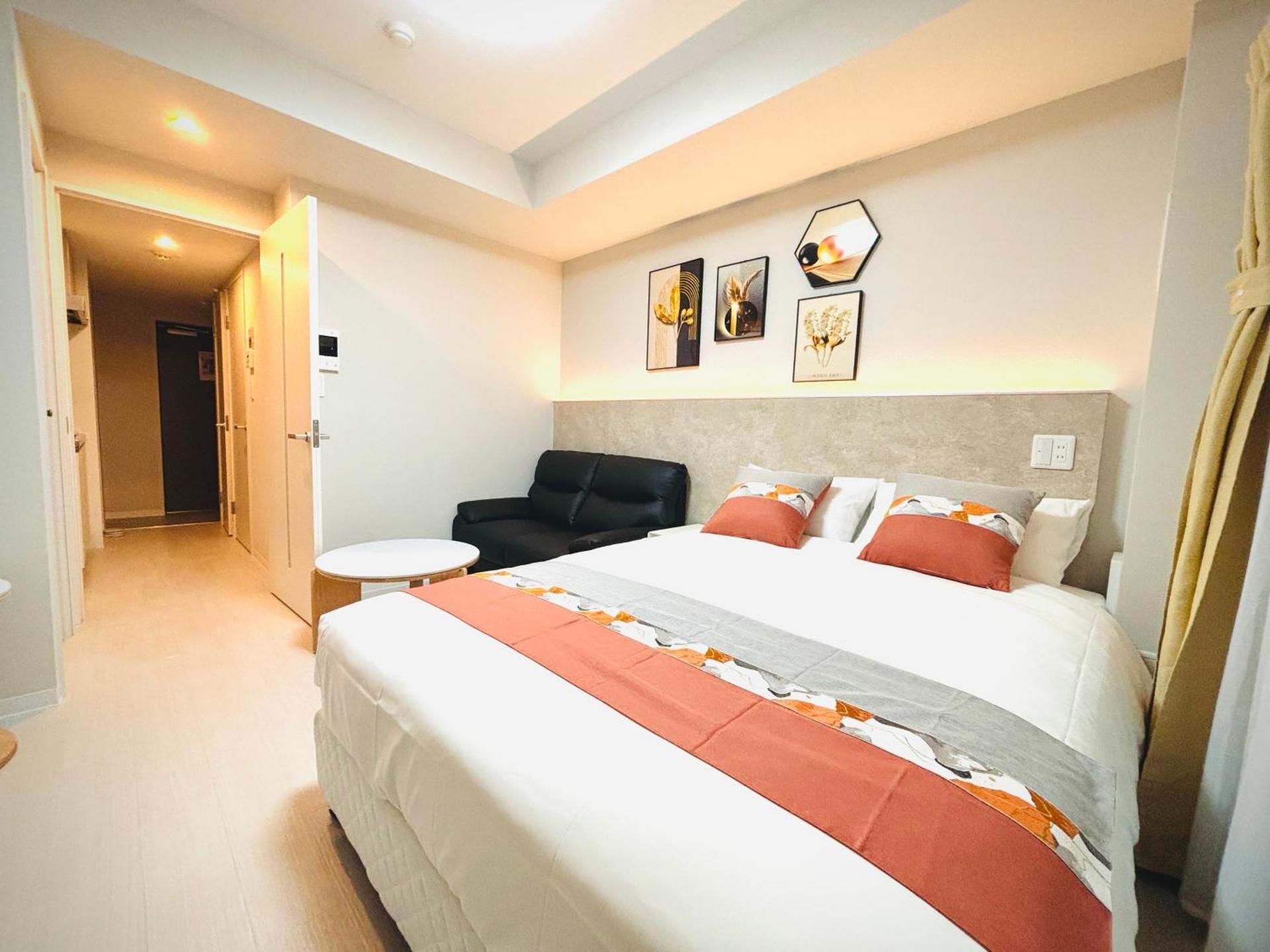 Queen Room