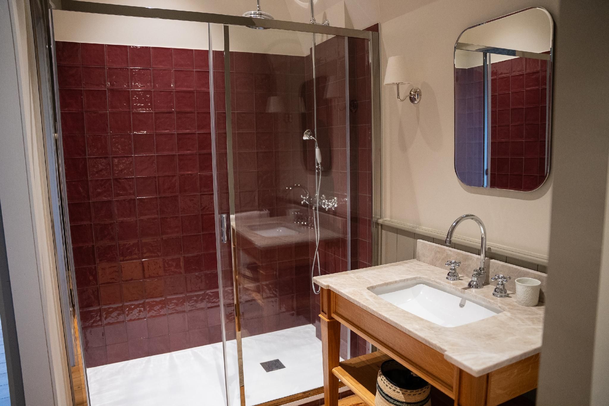 Chambre au Château-Double-de Luxe-Salle d'eau-Vue sur Jardin