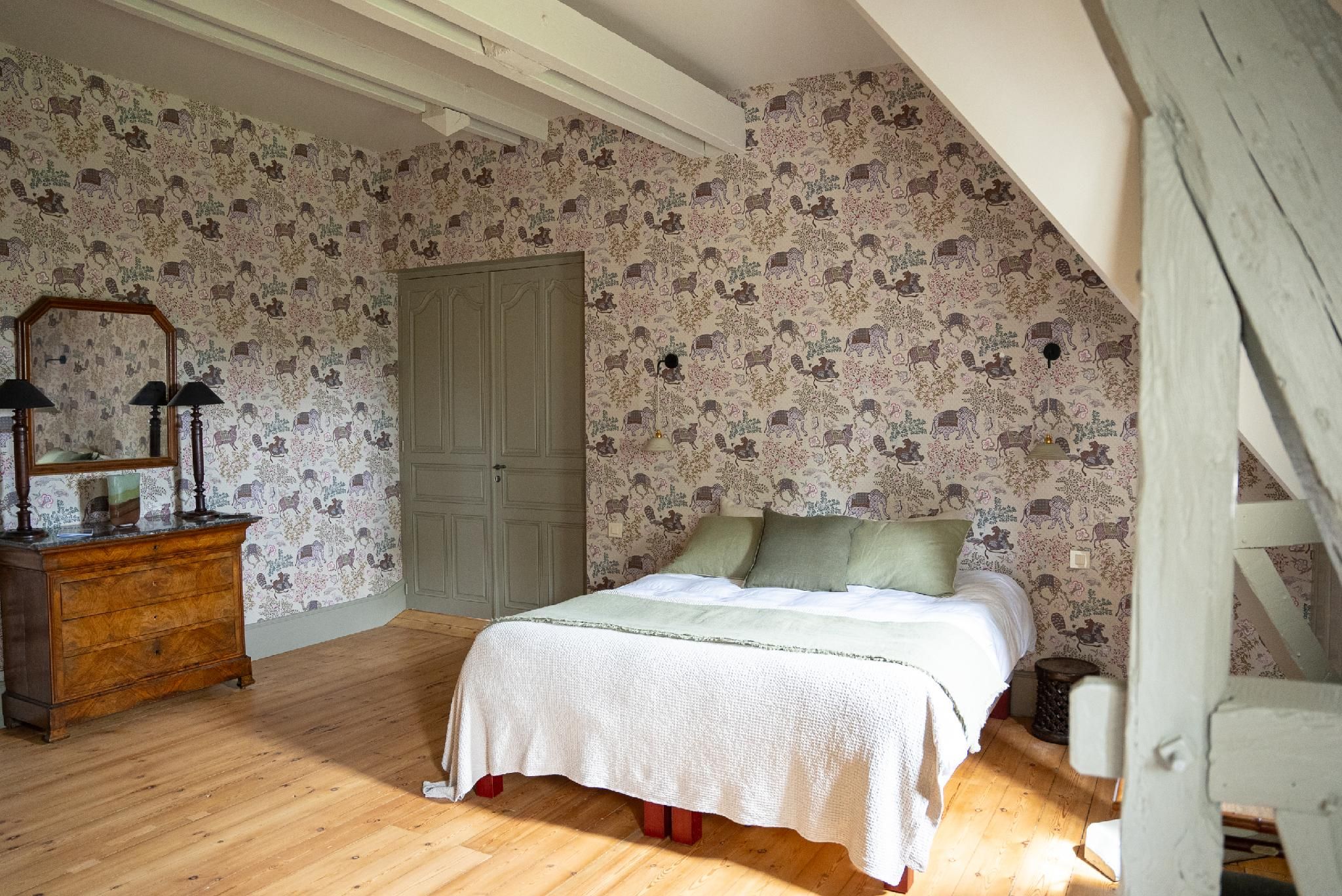 Chambre au Château-Double-de Luxe-Salle d'eau-Vue sur Jardin