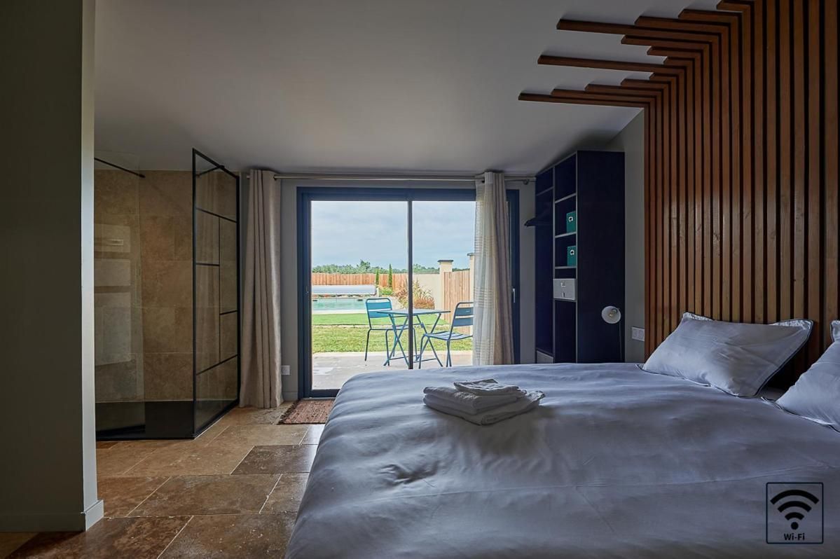 Triple Room with Pool View