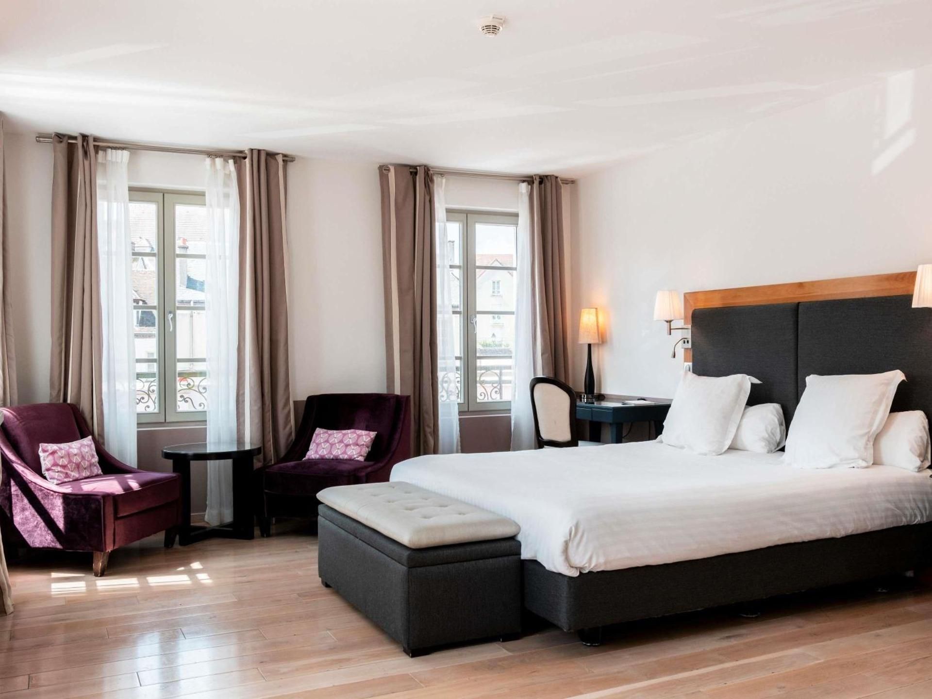 Mercure Maintenon Superior Room with 1 Double Bed 2