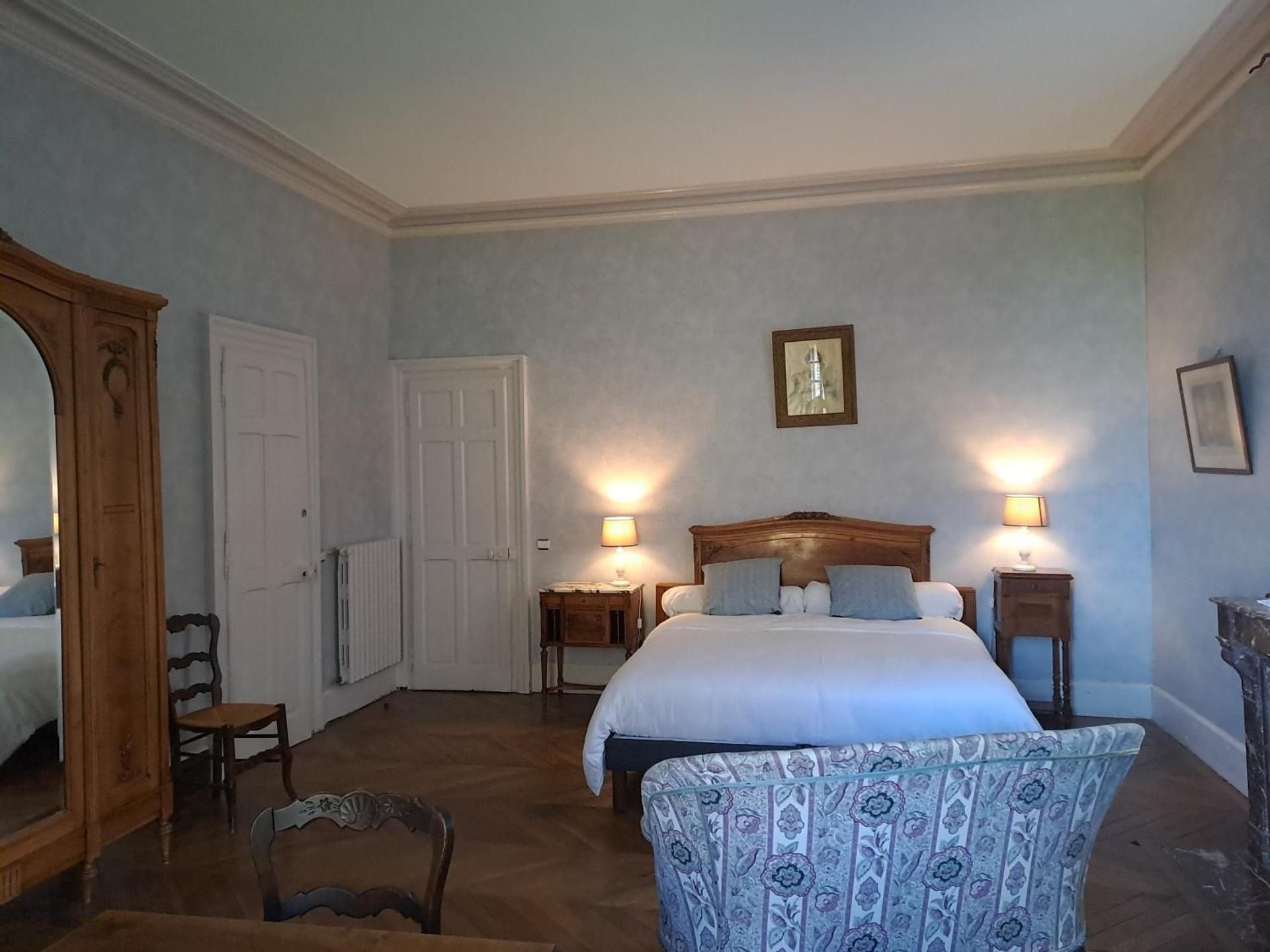 Large Double Room