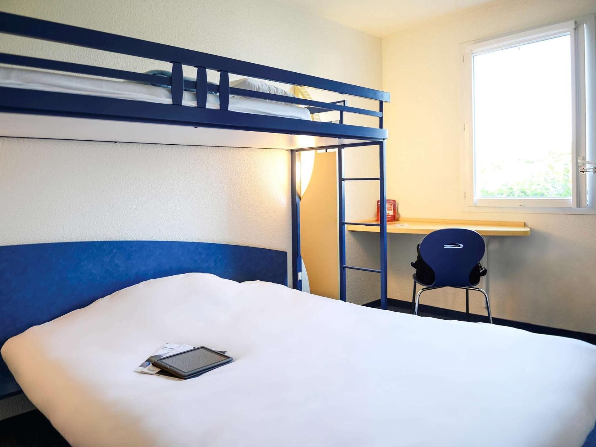 Double Room with Bunk Bed