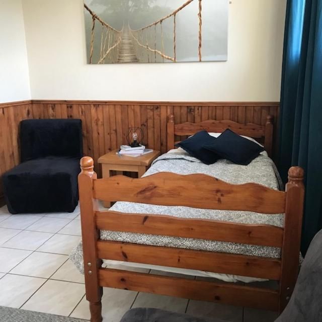 Standard Twin Room with Garden View