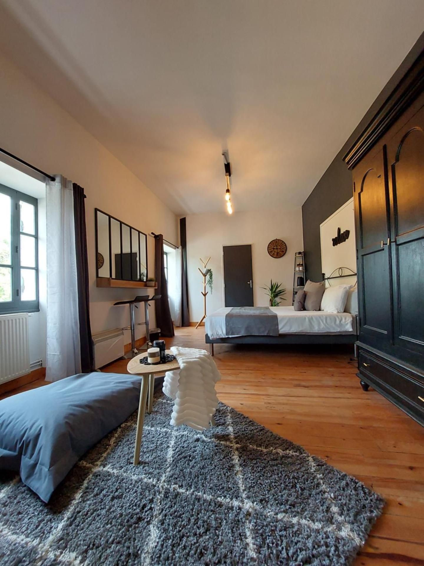Queen Room with Garden View