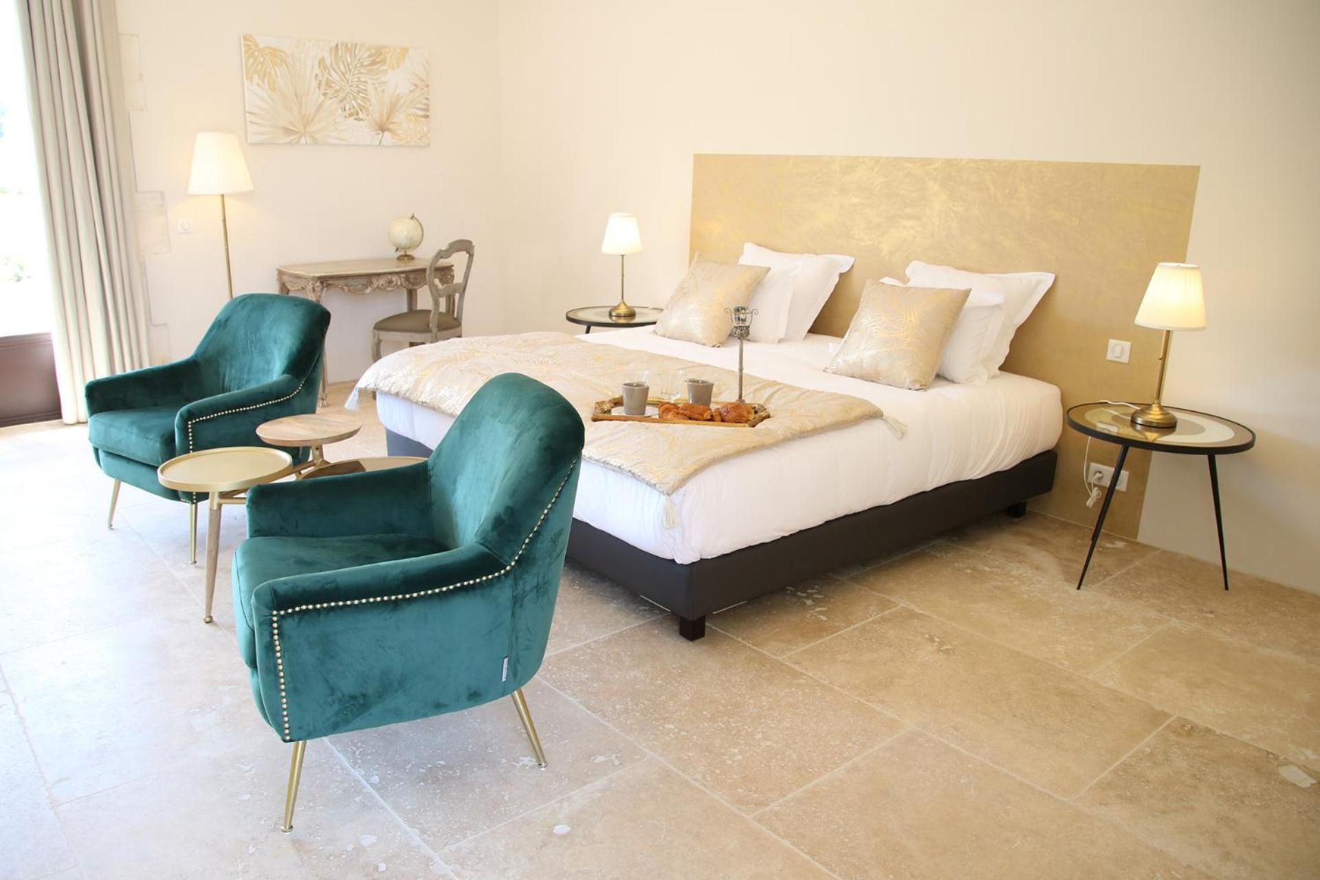 Superior King Suite