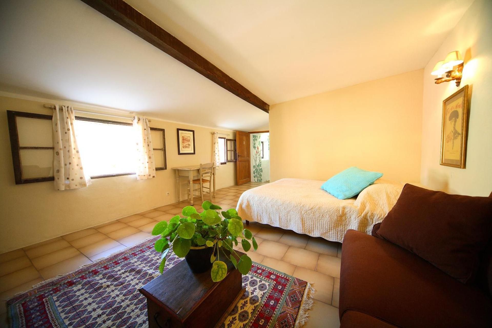 Queen Room