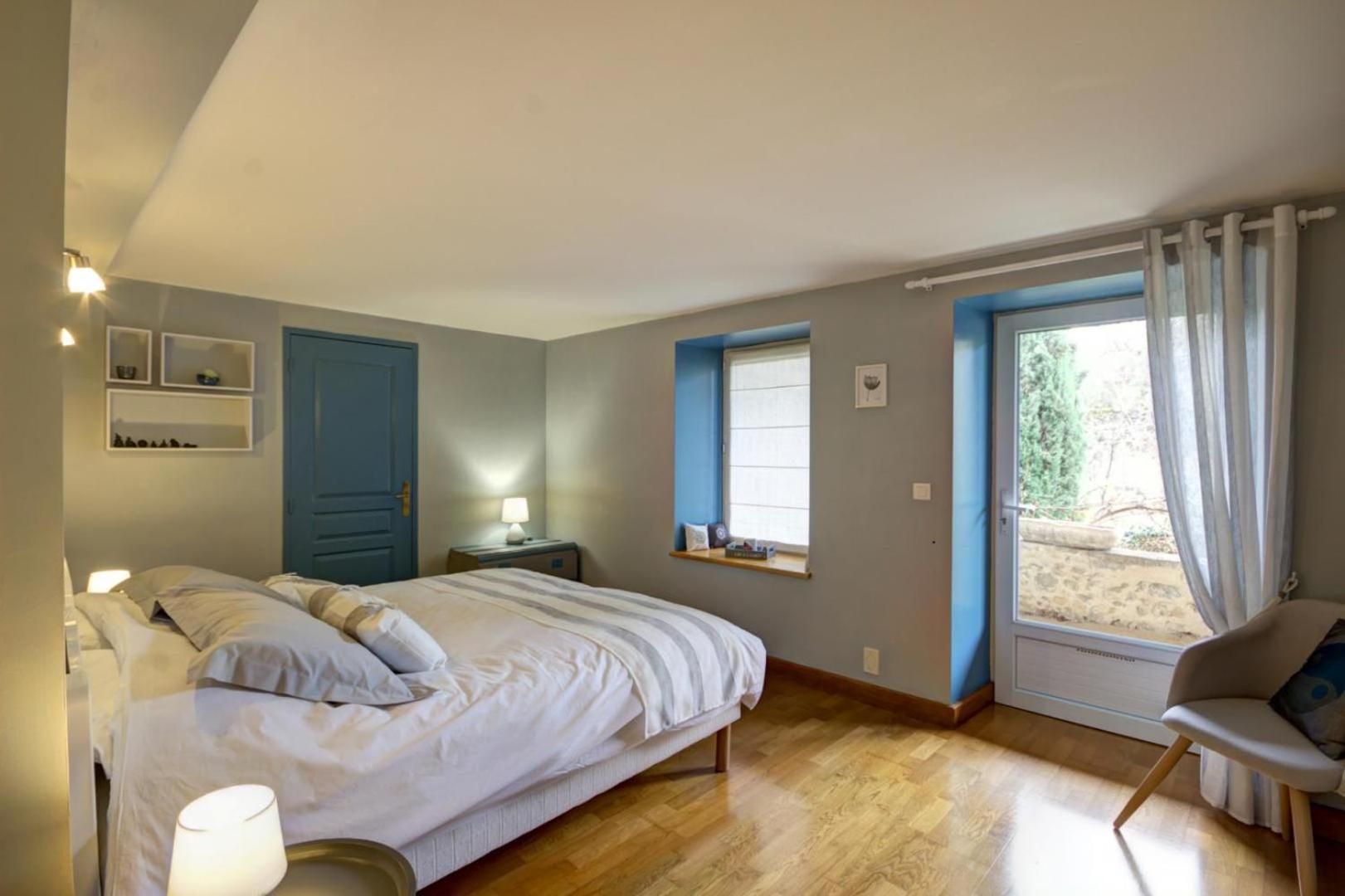 Deluxe Room 2