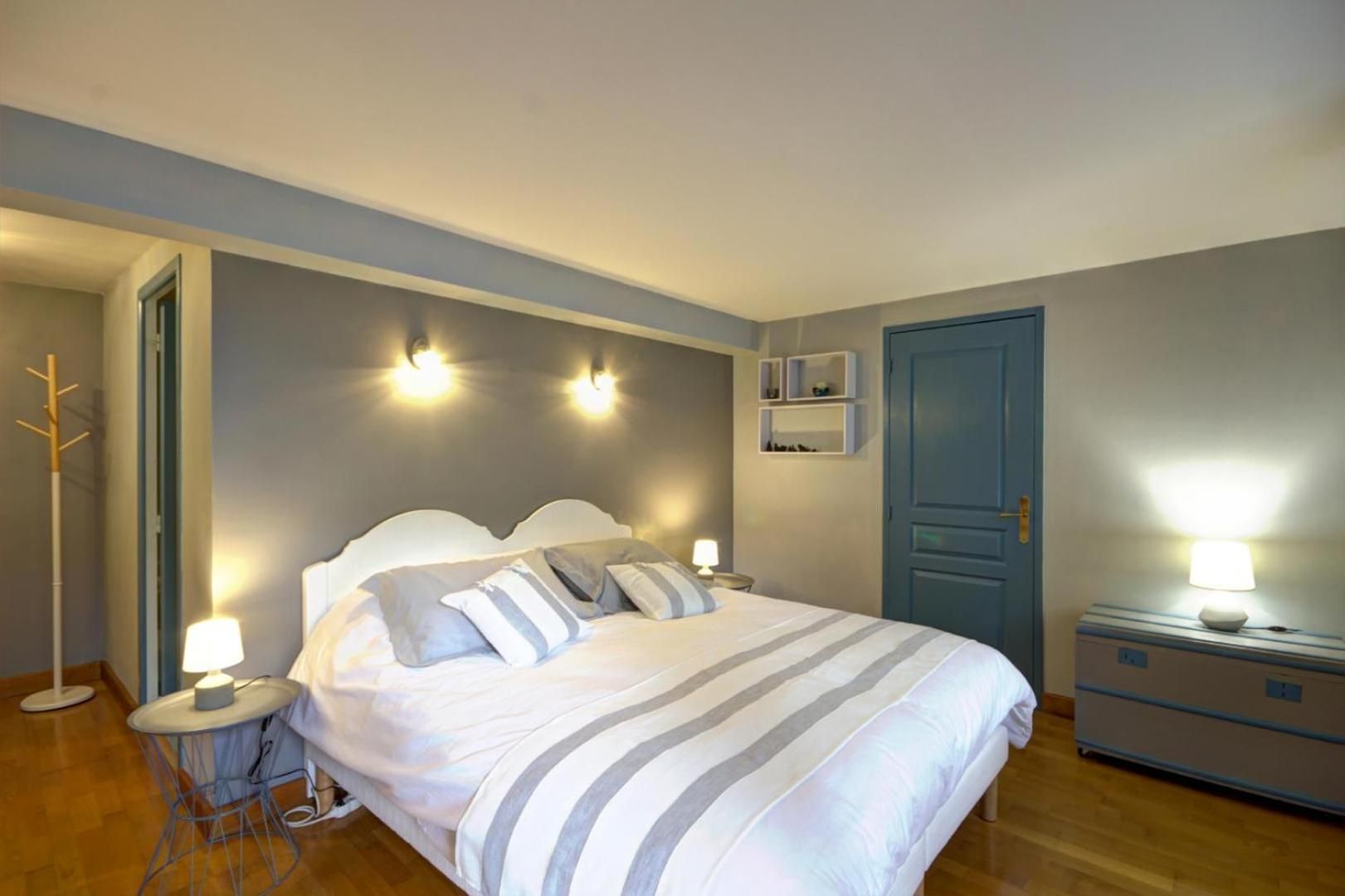 Deluxe Room 2