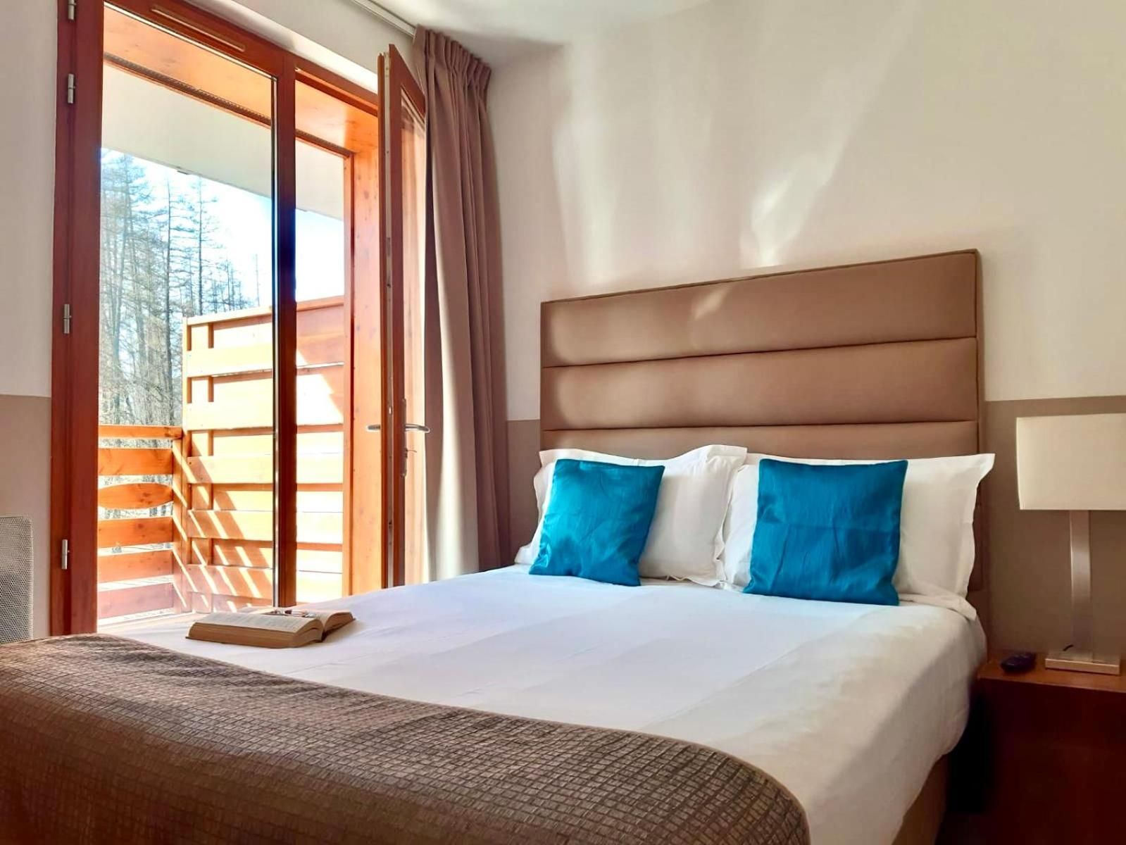 1-Bedroom Apartment