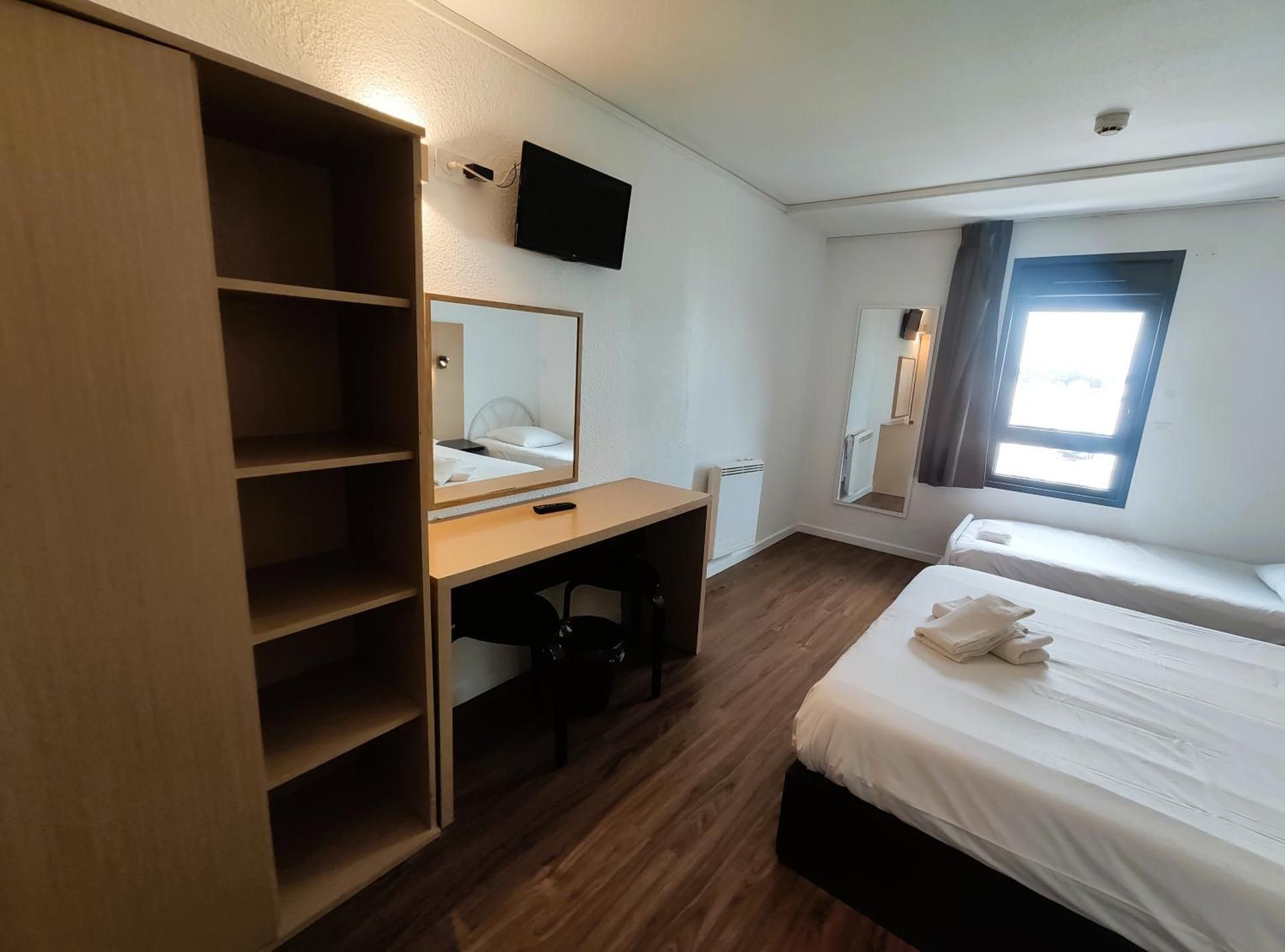 Economy Twin Room