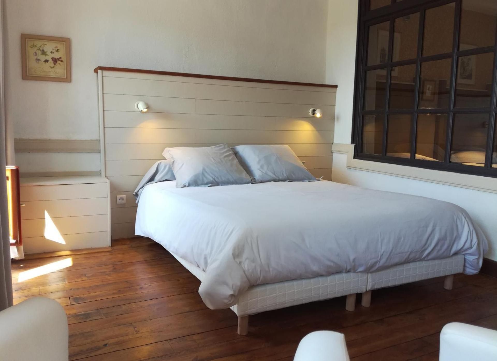 Quadruple Room with Private Bathroom