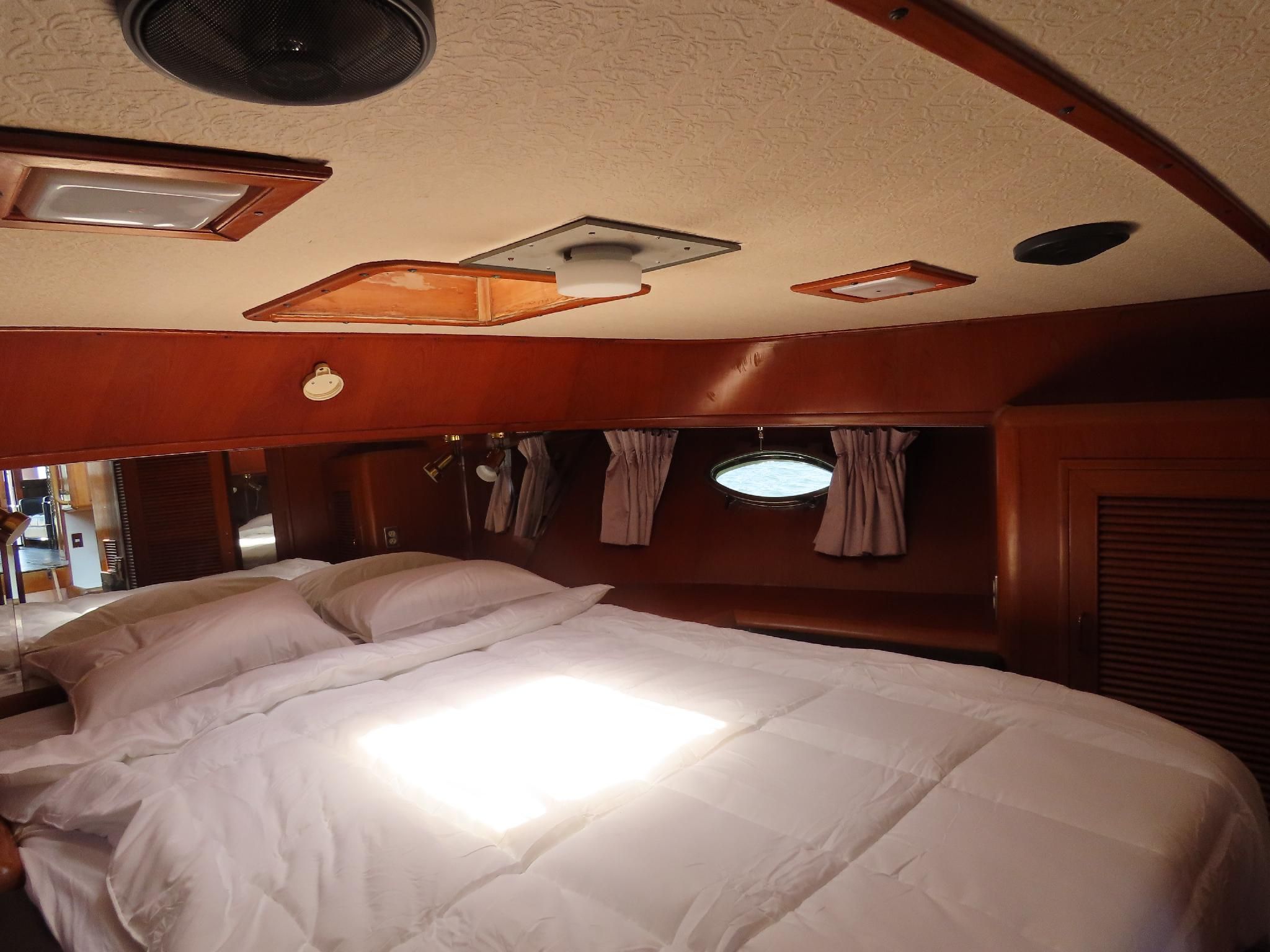 Cabin Room