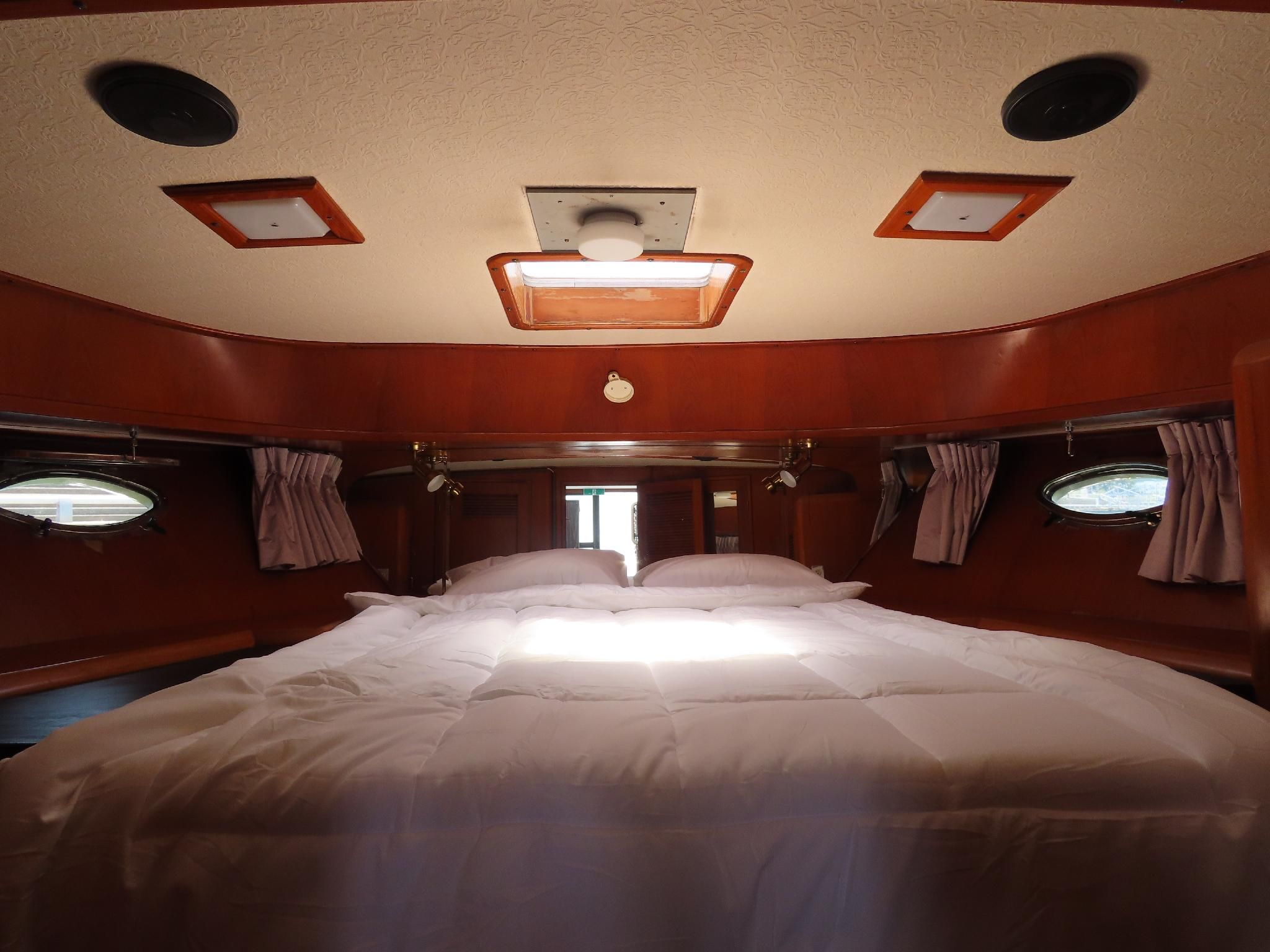 Cabin Room