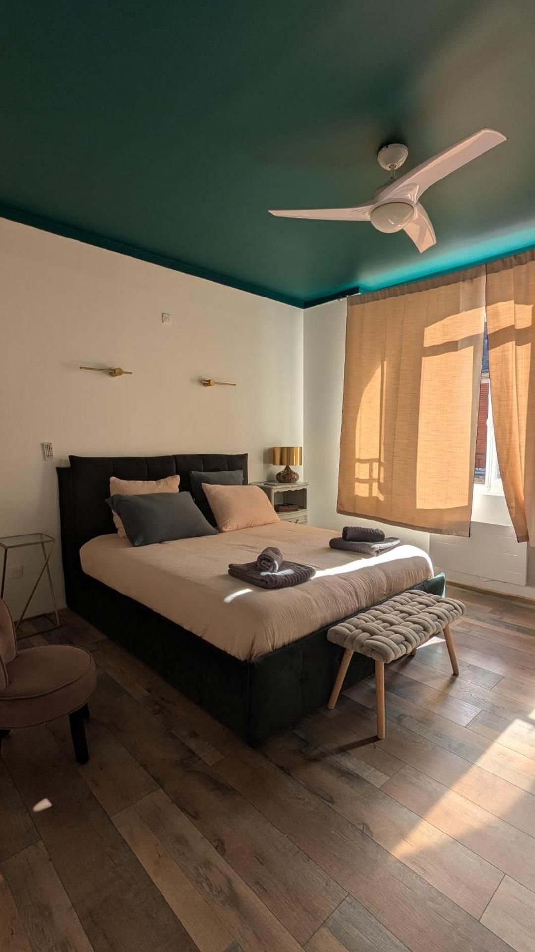 Queen Room with Spa Bath