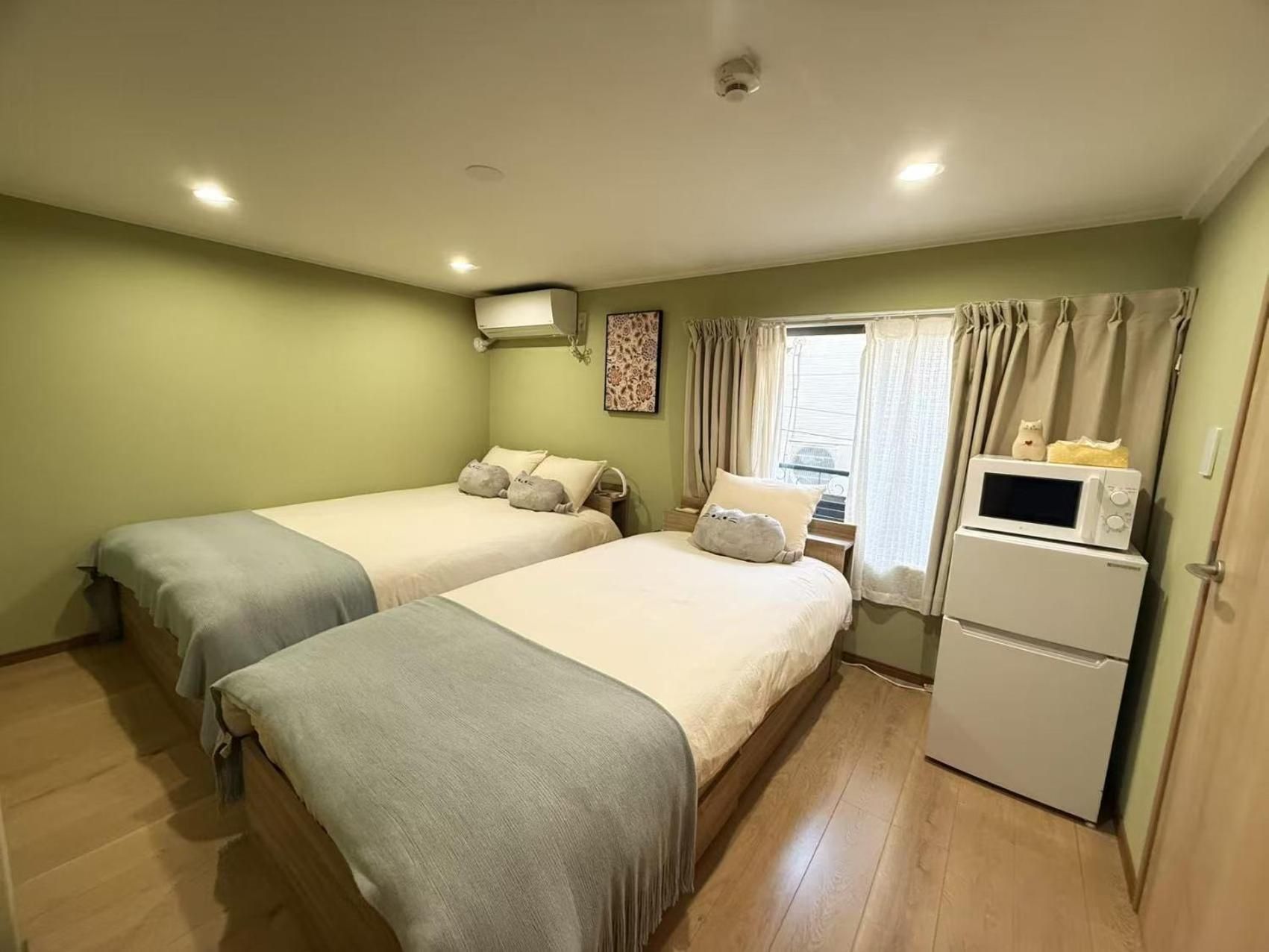 Studio Apartment with One Double Bed