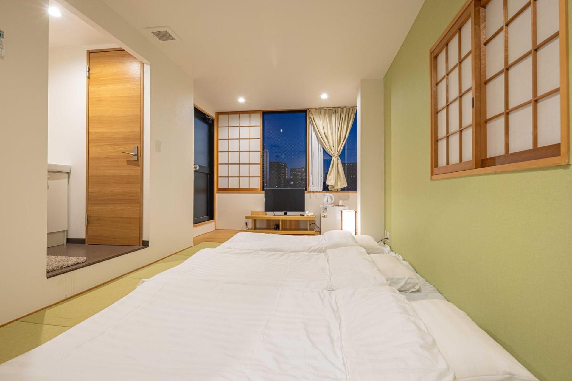 Japanese-Style Room