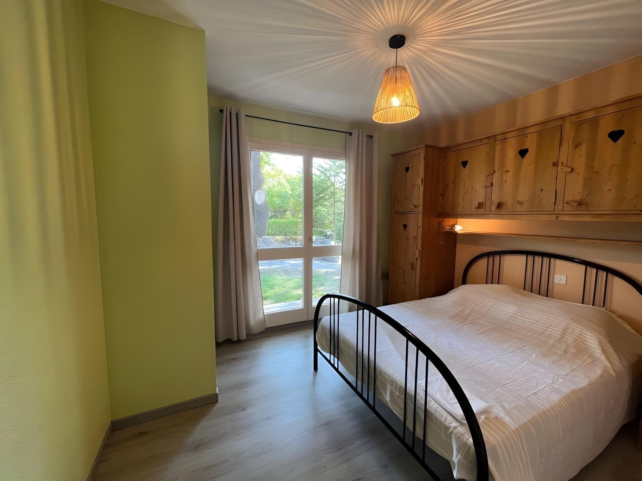 Cottage-FIGUIER Jardin-Club-Ensuite with Shower-Countryside view