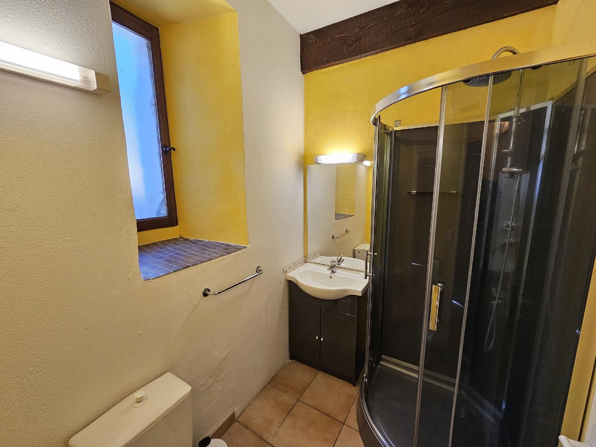 Duplex-StevensonTerrasse-Apartment-Ensuite with Shower-Garden View