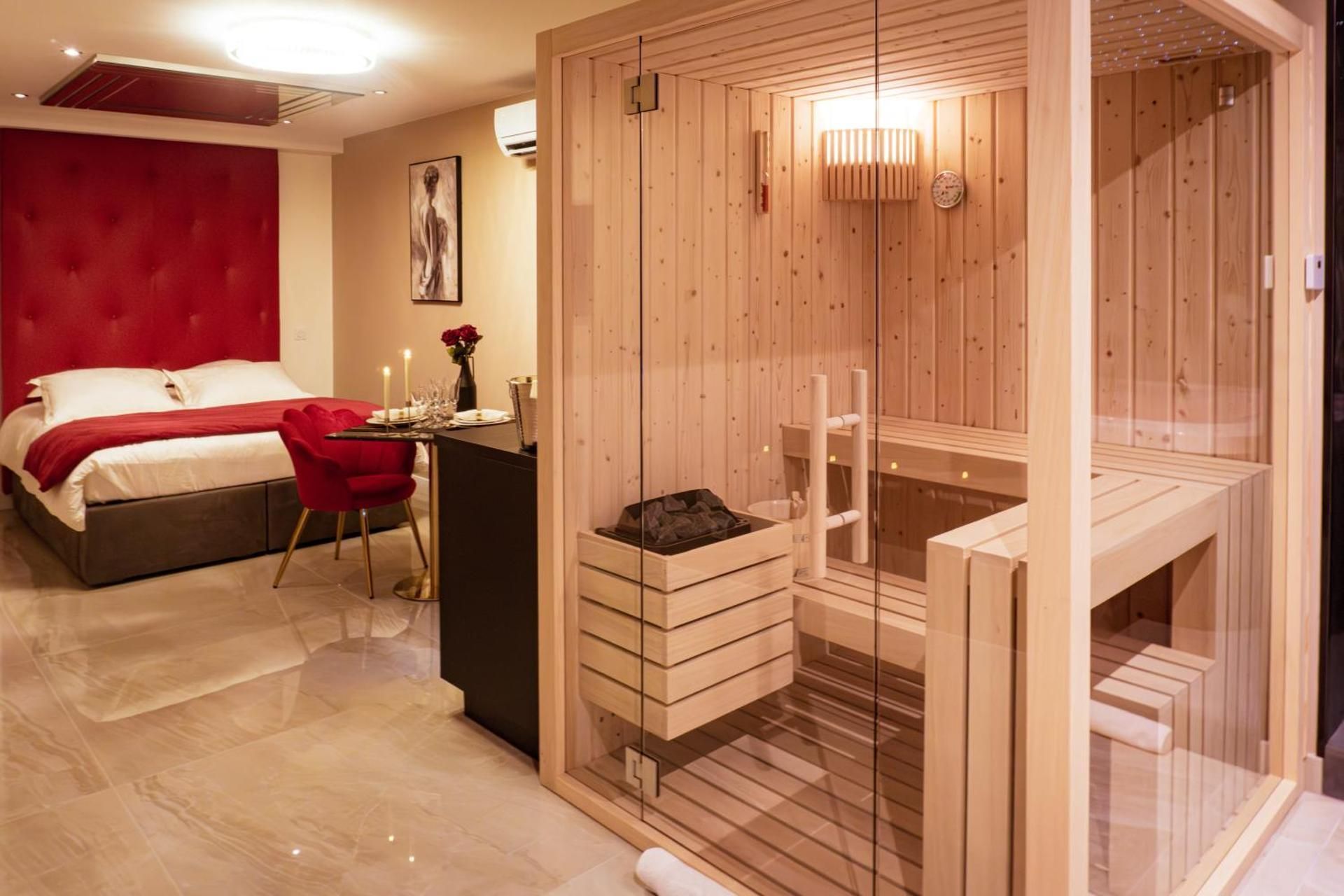 Double Room with Private Bathroom