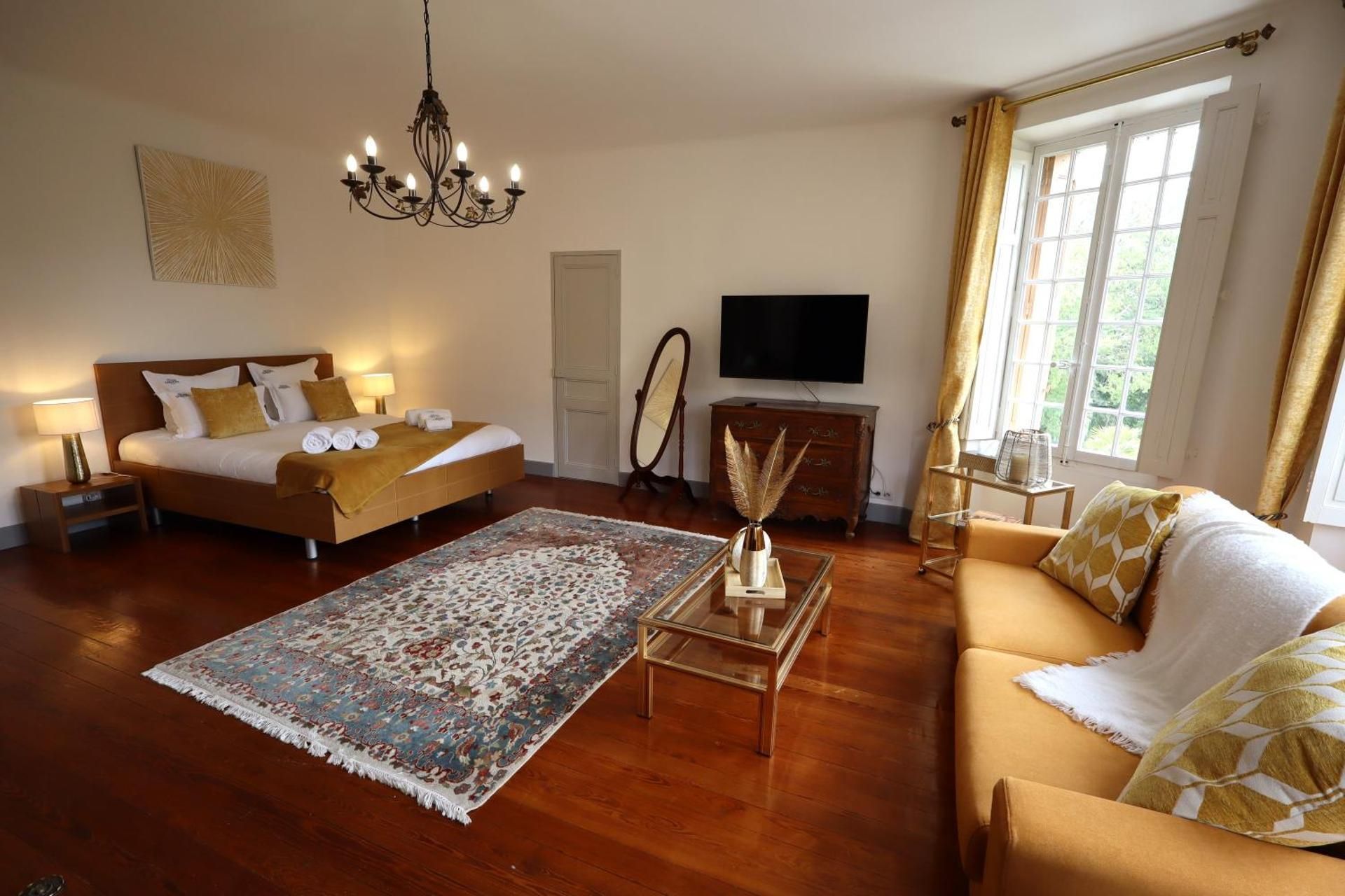 Deluxe Junior Suite
