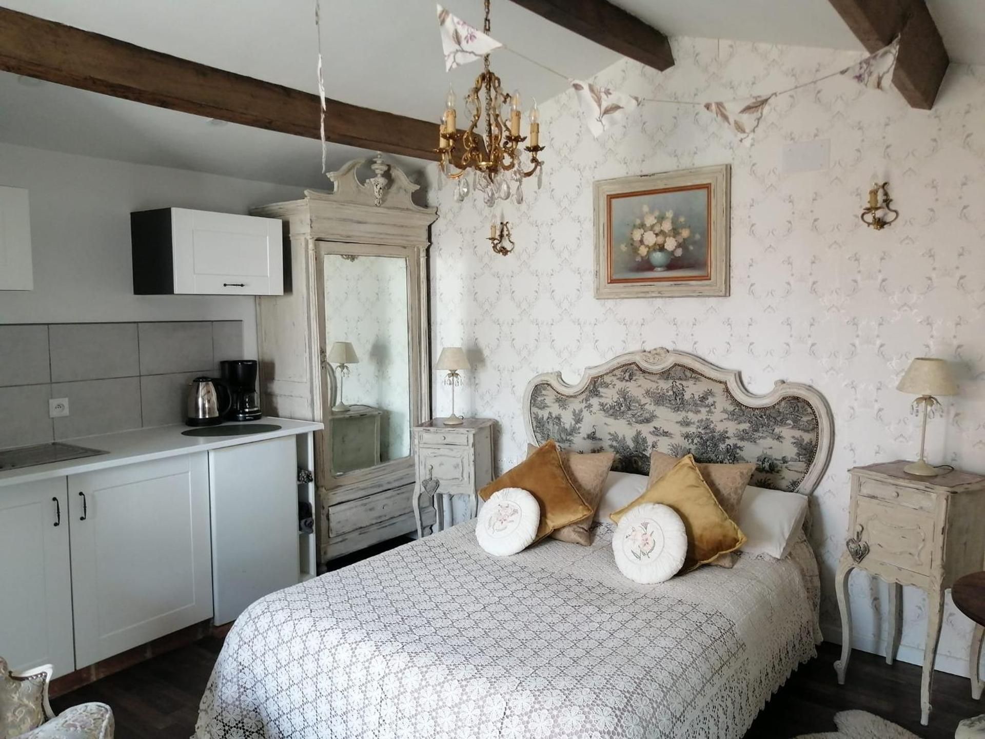 Deluxe King Room