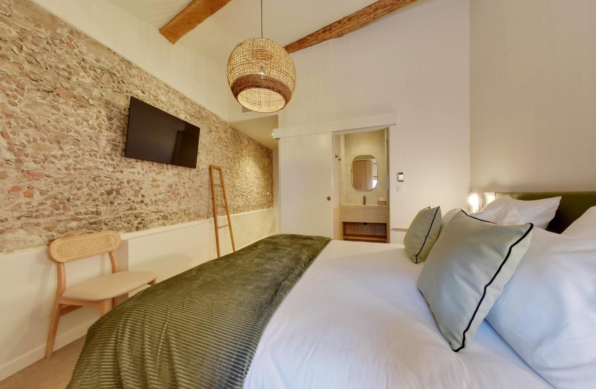 Queen Room
