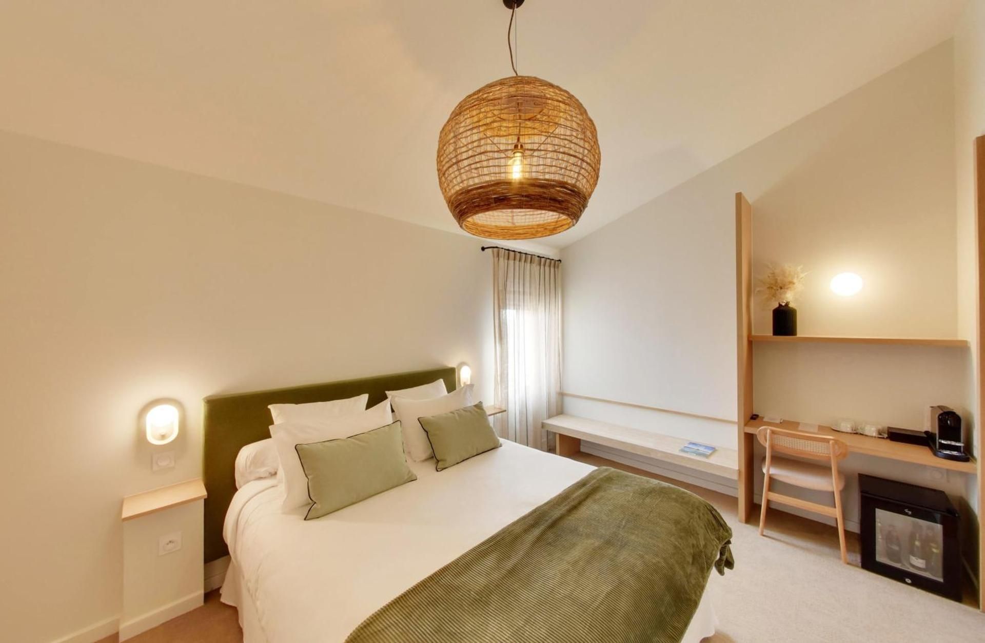 Superior Queen Room