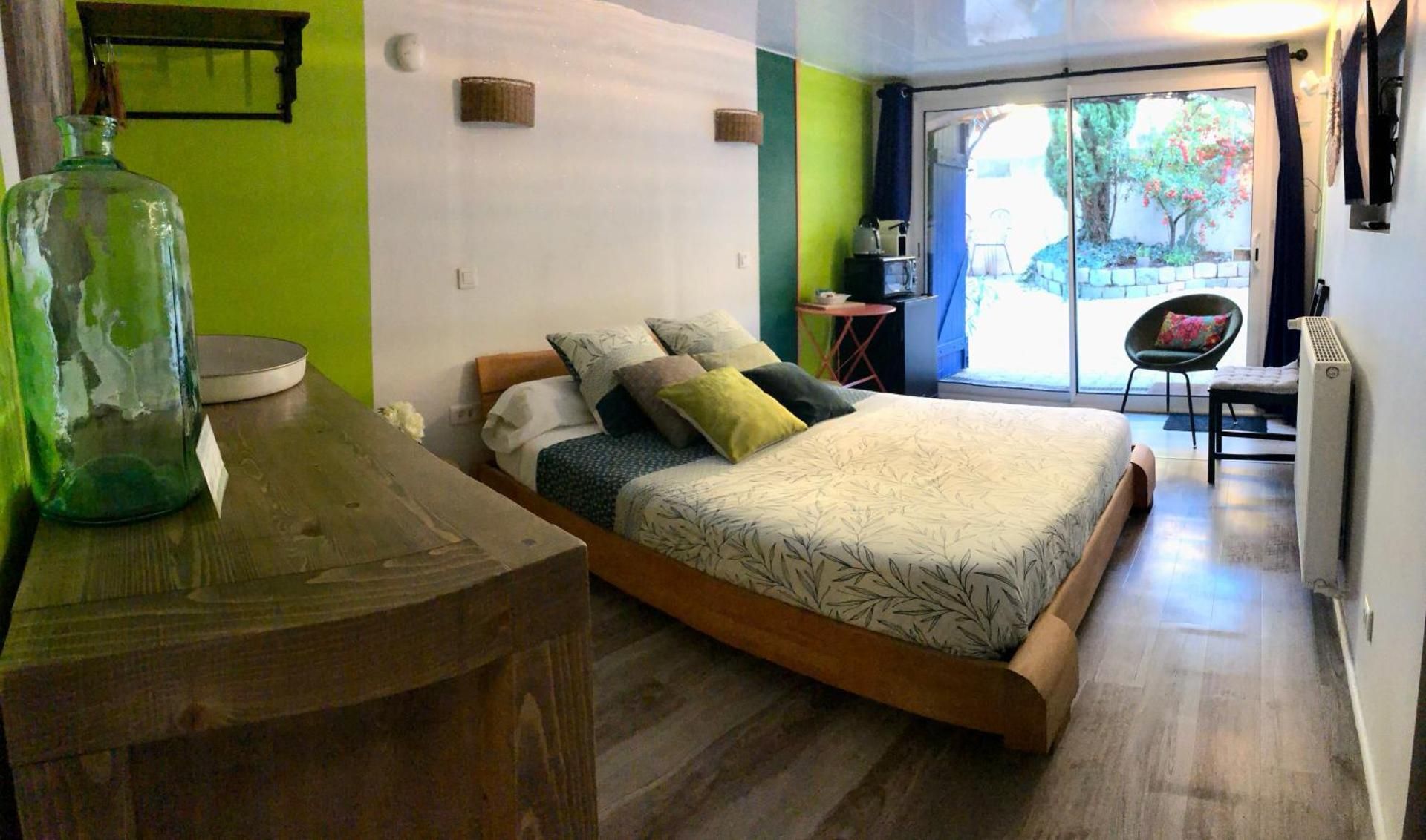 Double Room with Private Bathroom