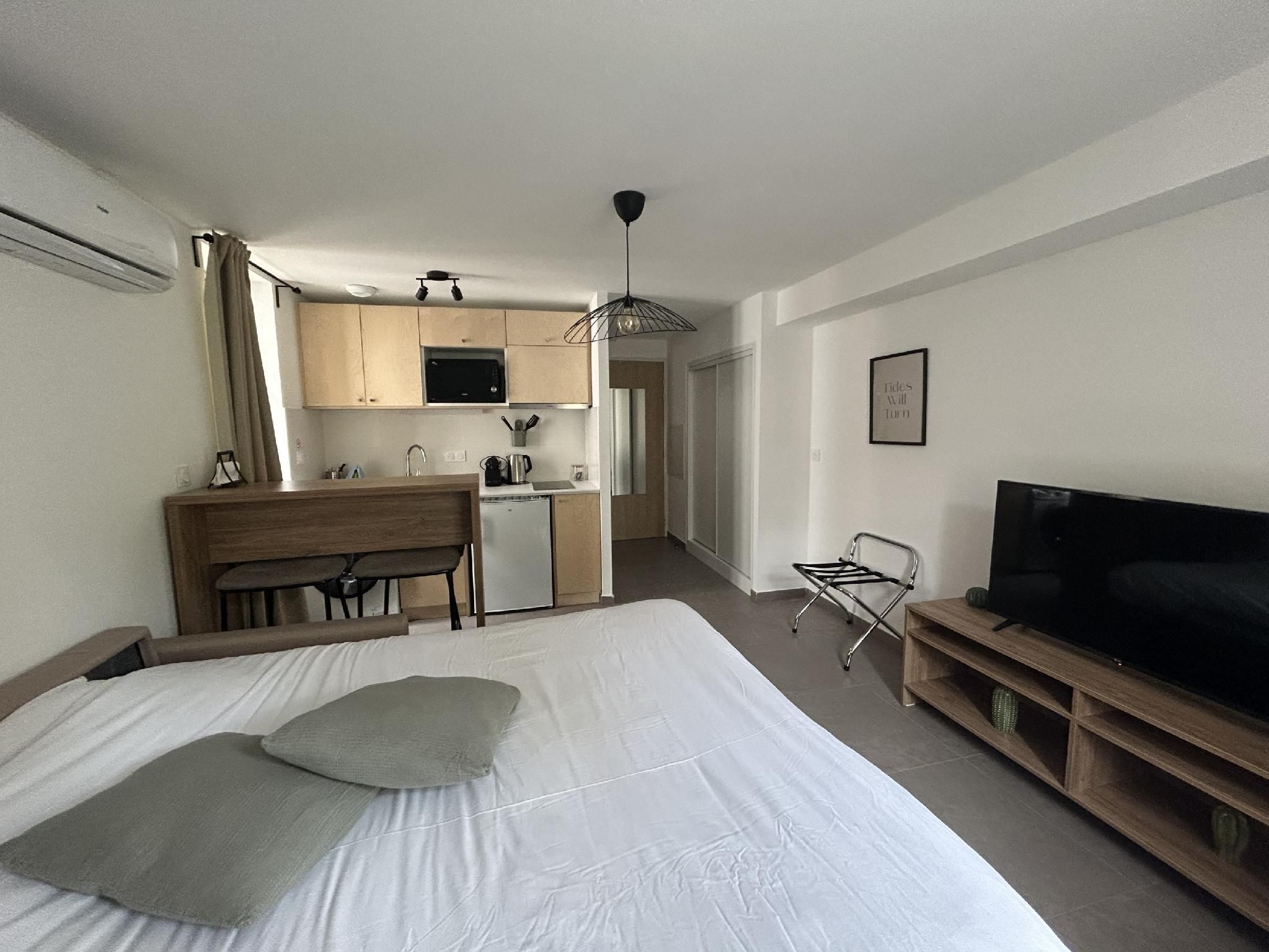 Sous Les Platanes Studio 301-Studio-Salle d'eau