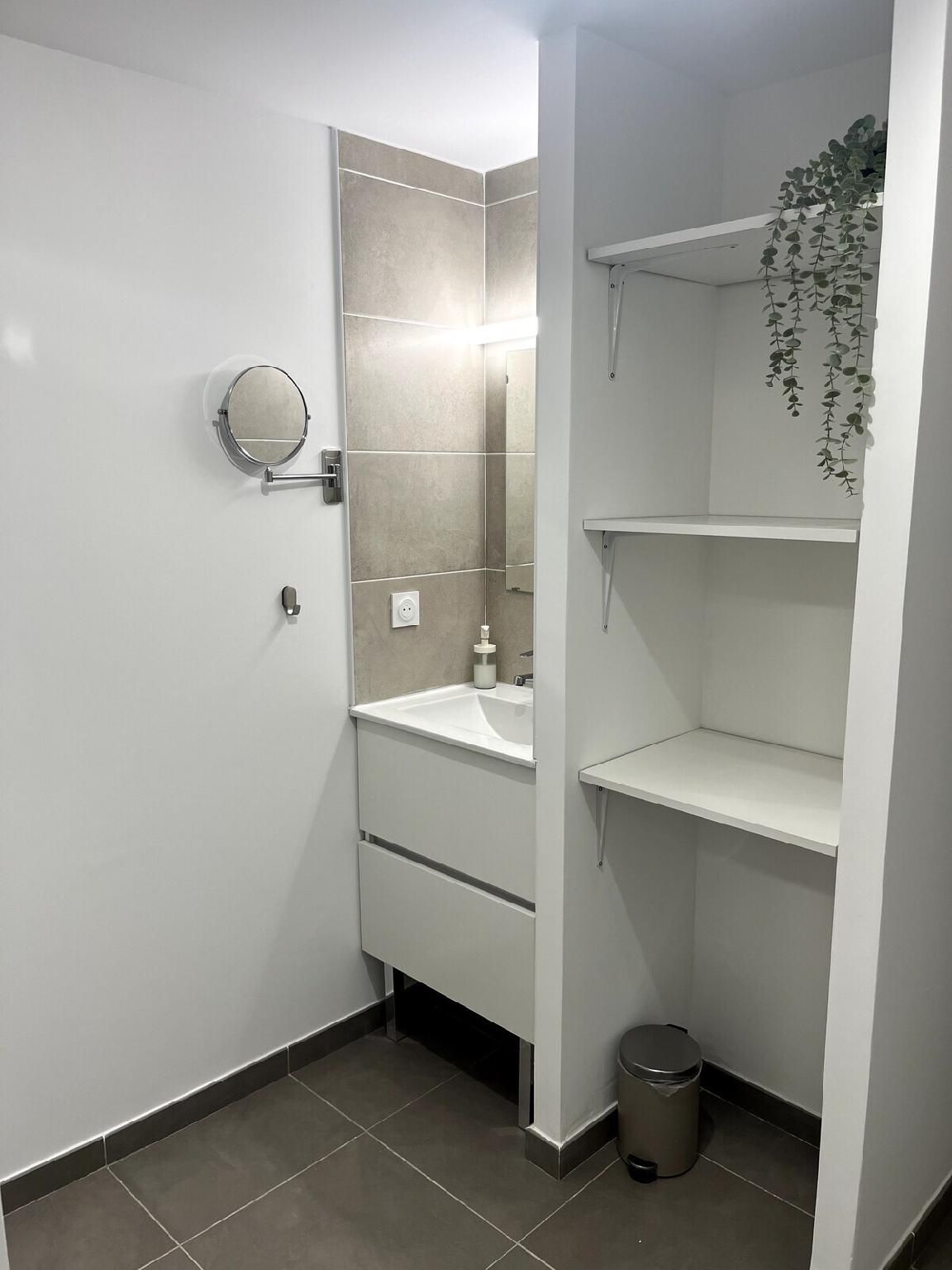 Studio 202-Studio-de Luxe-Salle d'eau