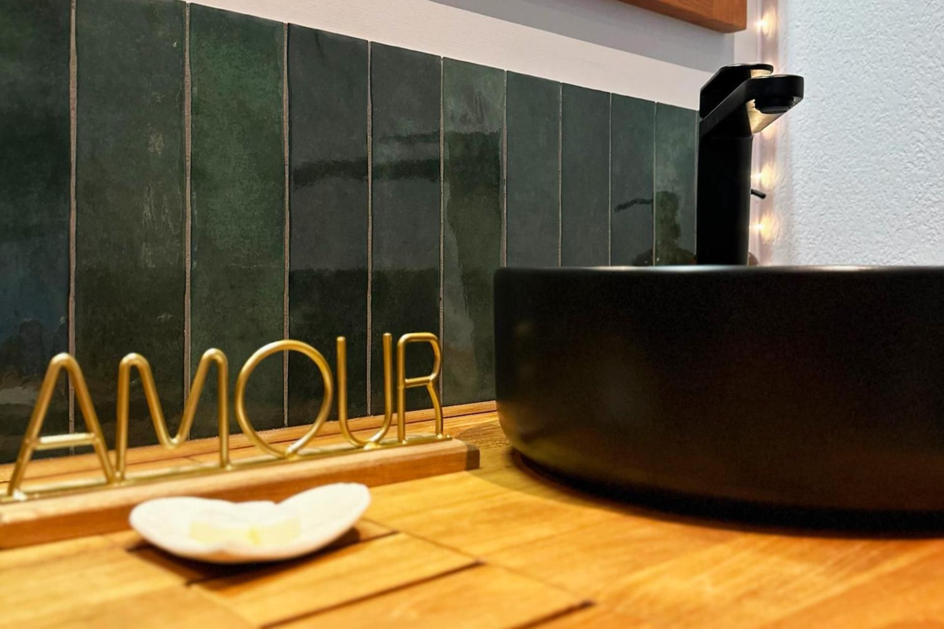 SERENITY Suite - Love room