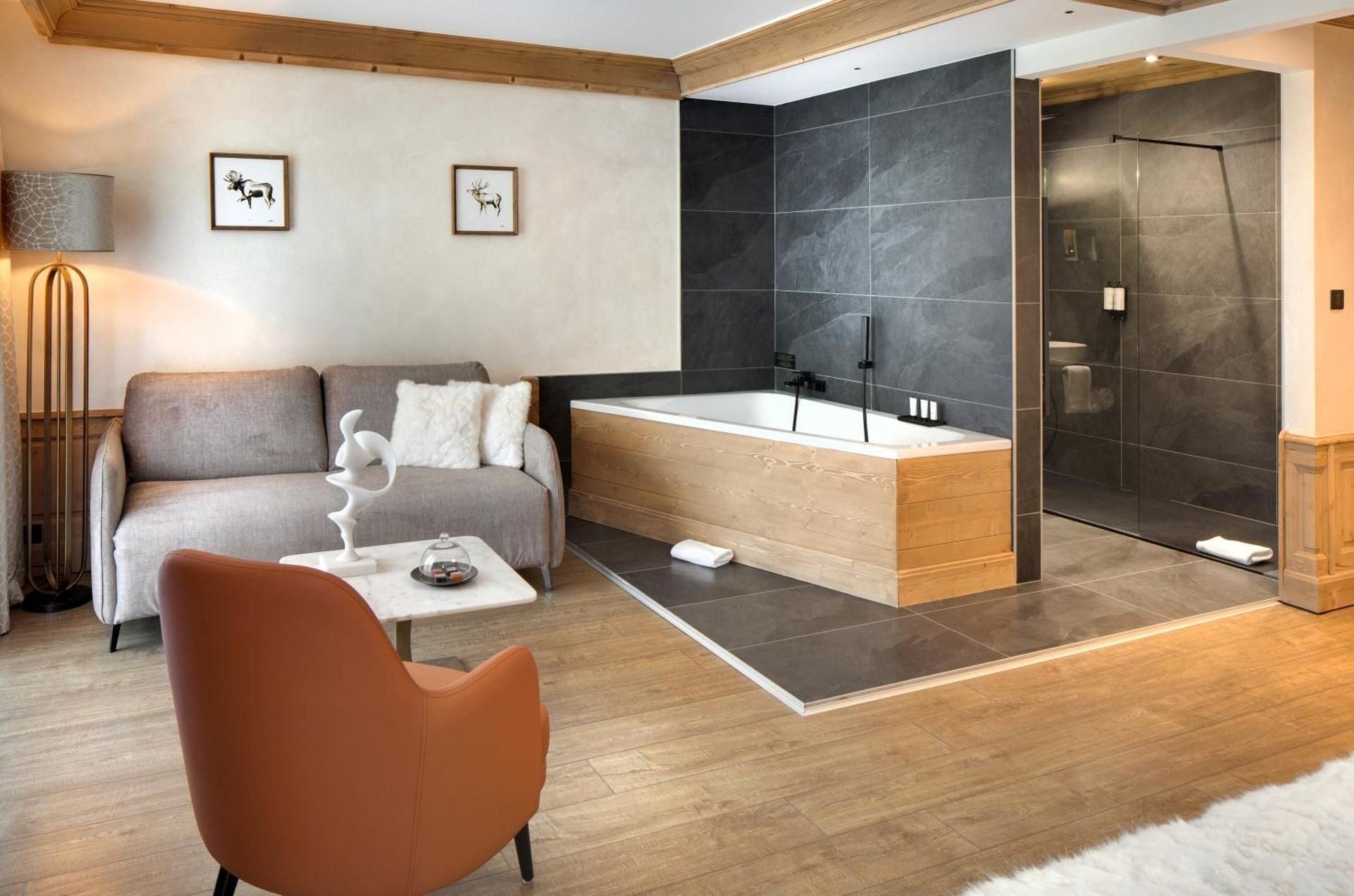 Suite with Mountain View