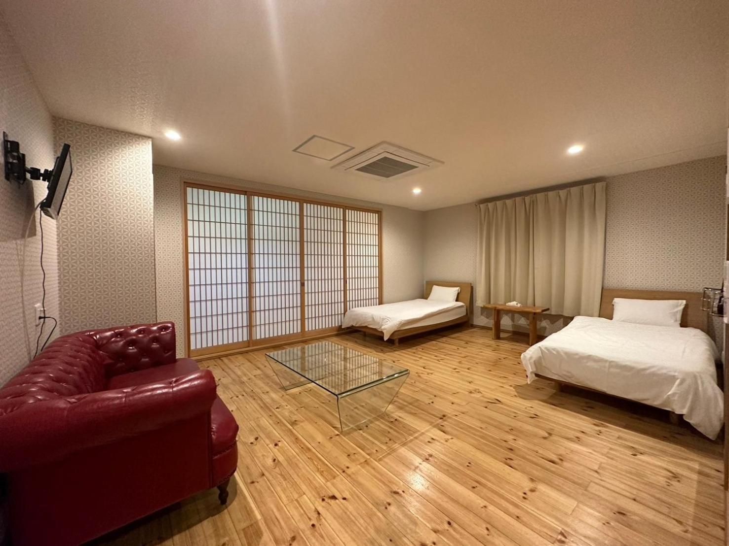 Deluxe Family Room