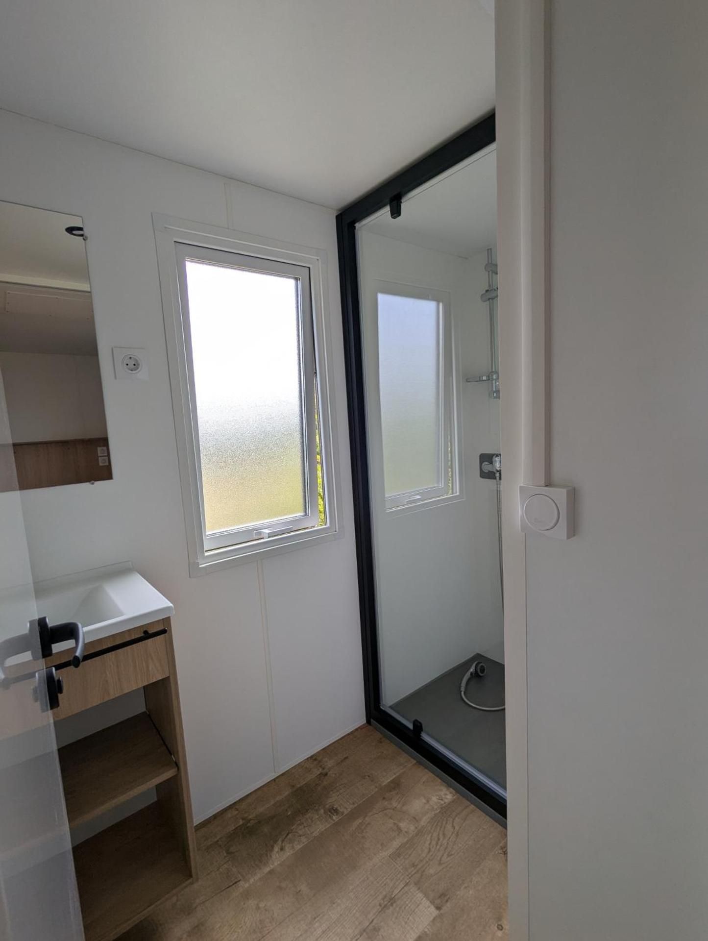 One-Bedroom Bungalow