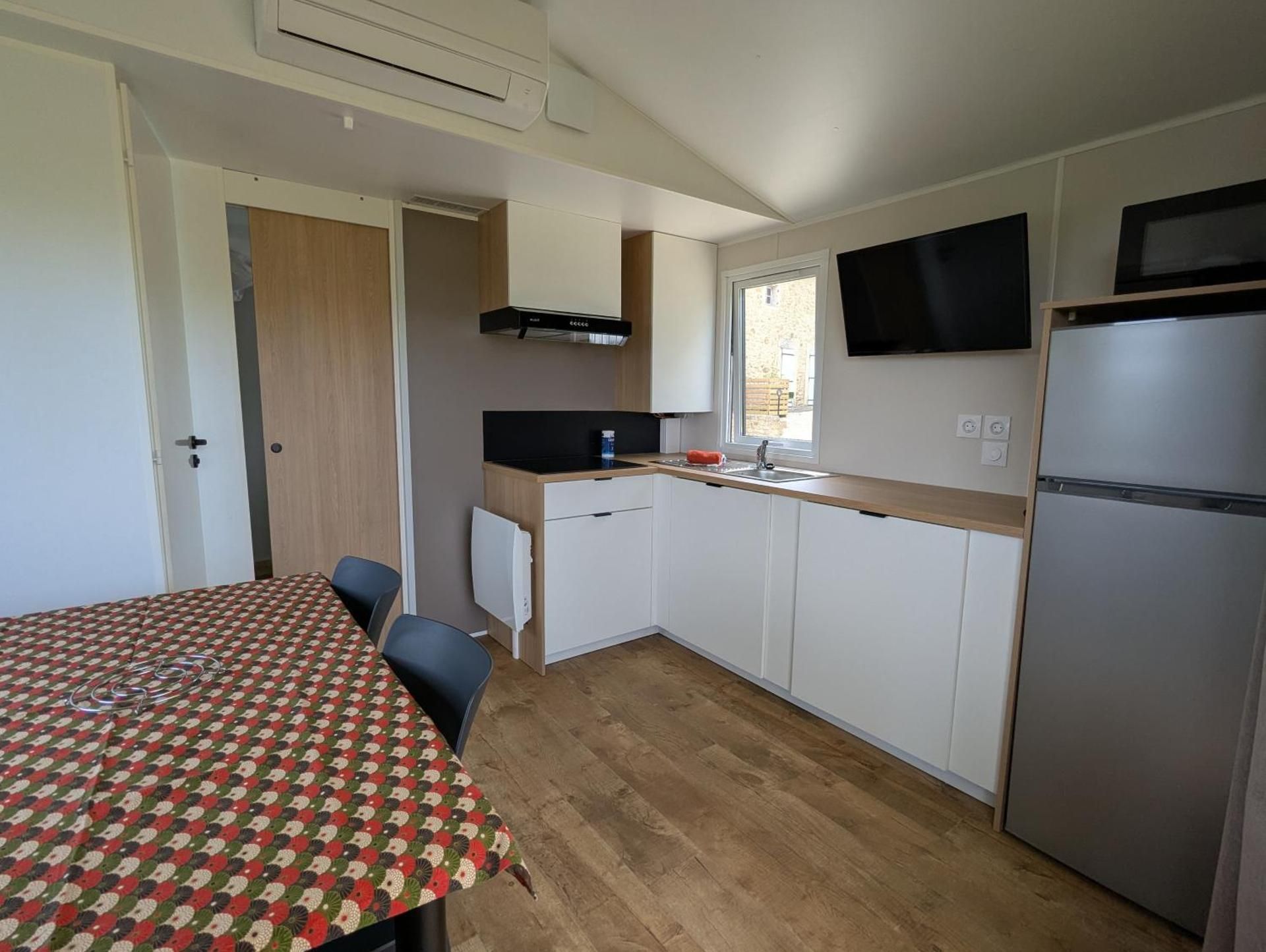One-Bedroom Bungalow