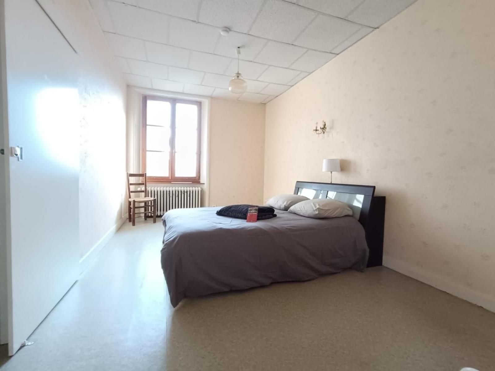 Standard Double Room with Shared Bathroom