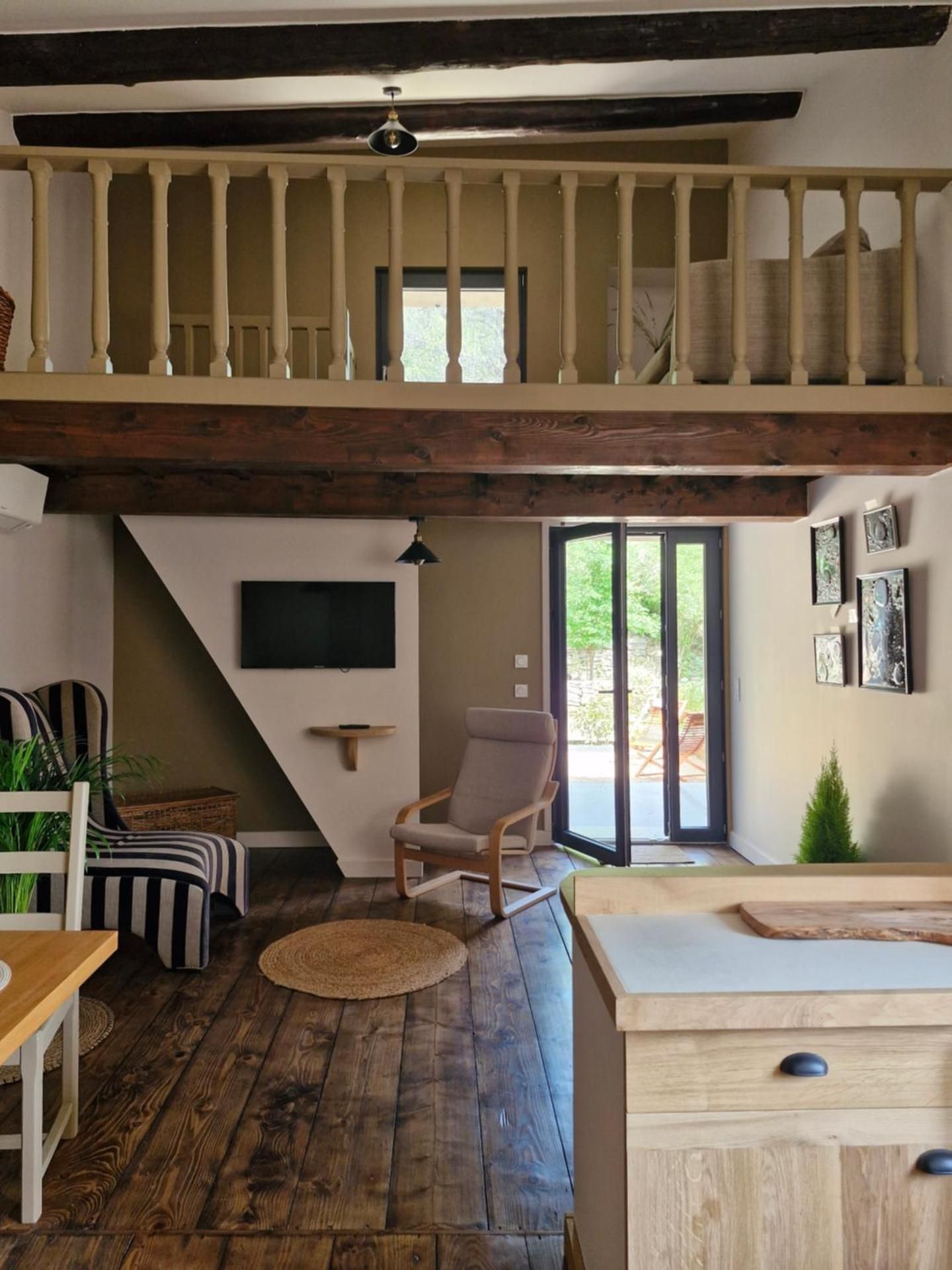 One-Bedroom Apartment with Garden View