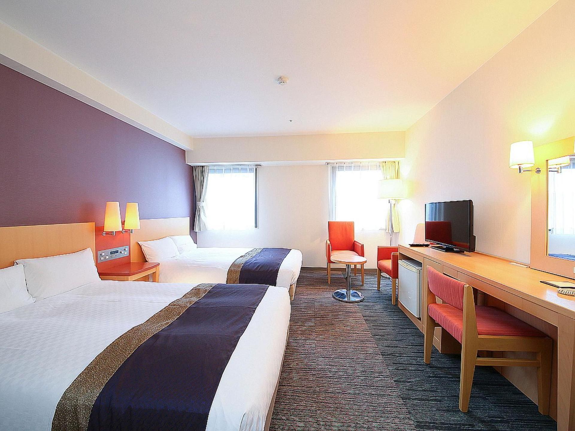 Twin Room - Non-Smoking