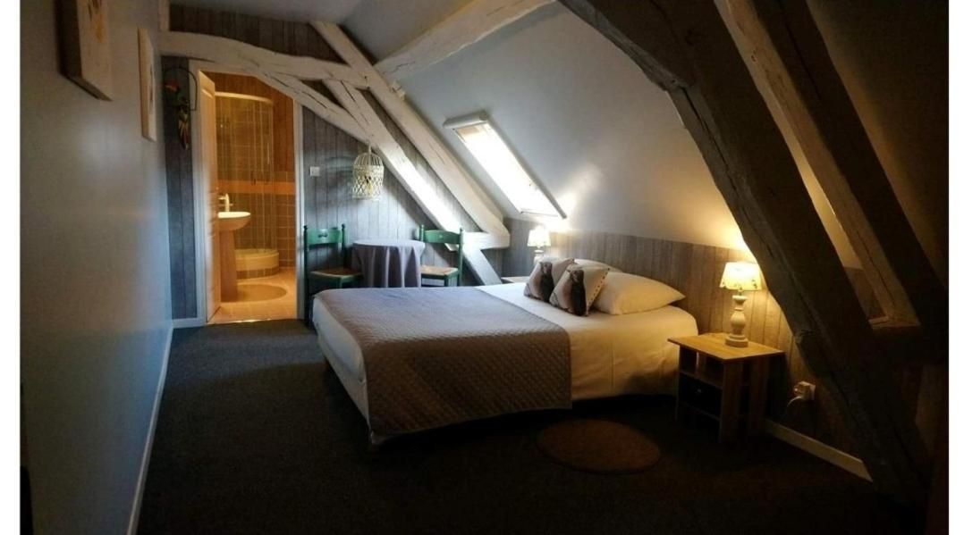 Double Room with Private Bathroom