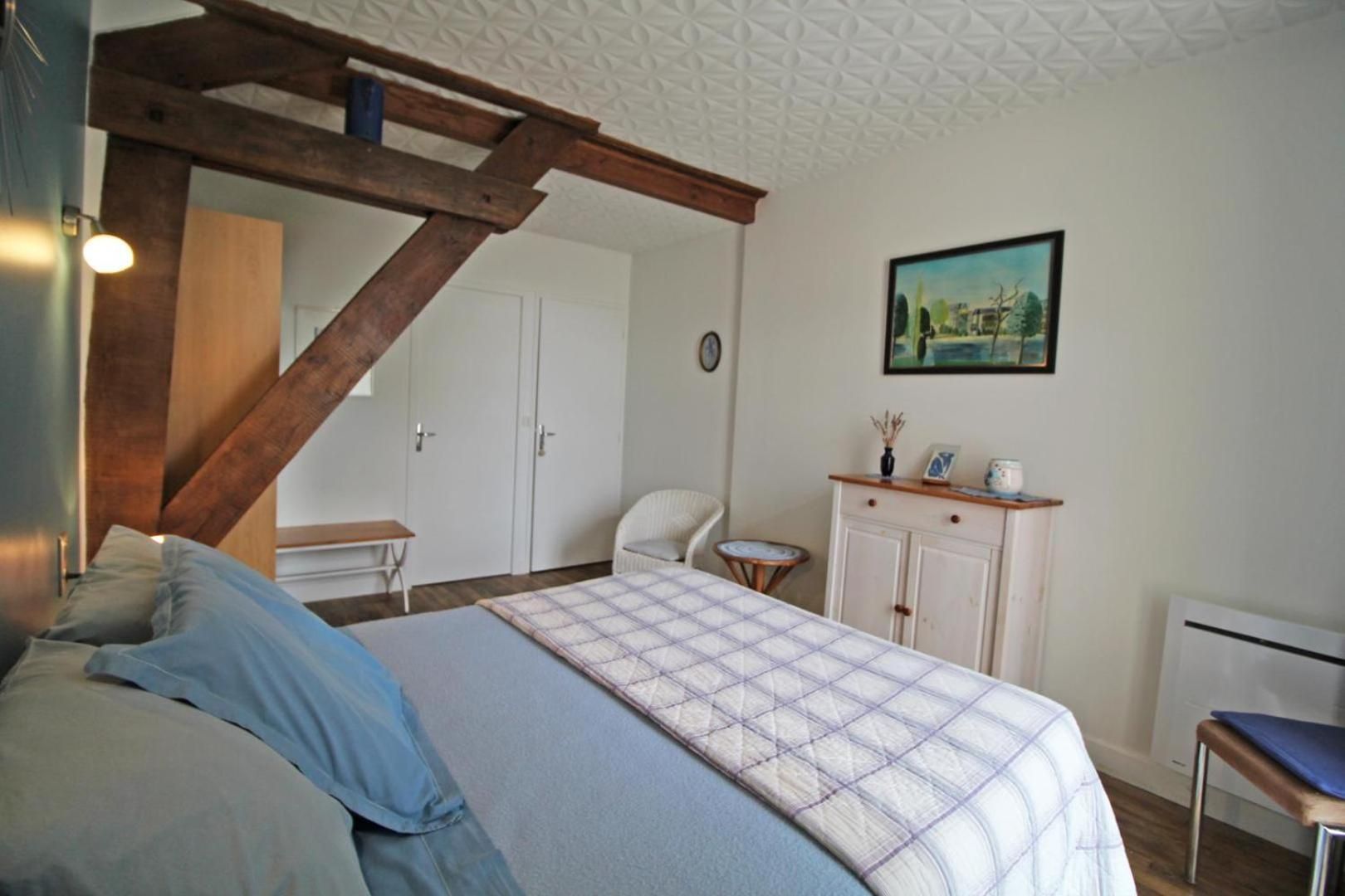 Deluxe Room 1
