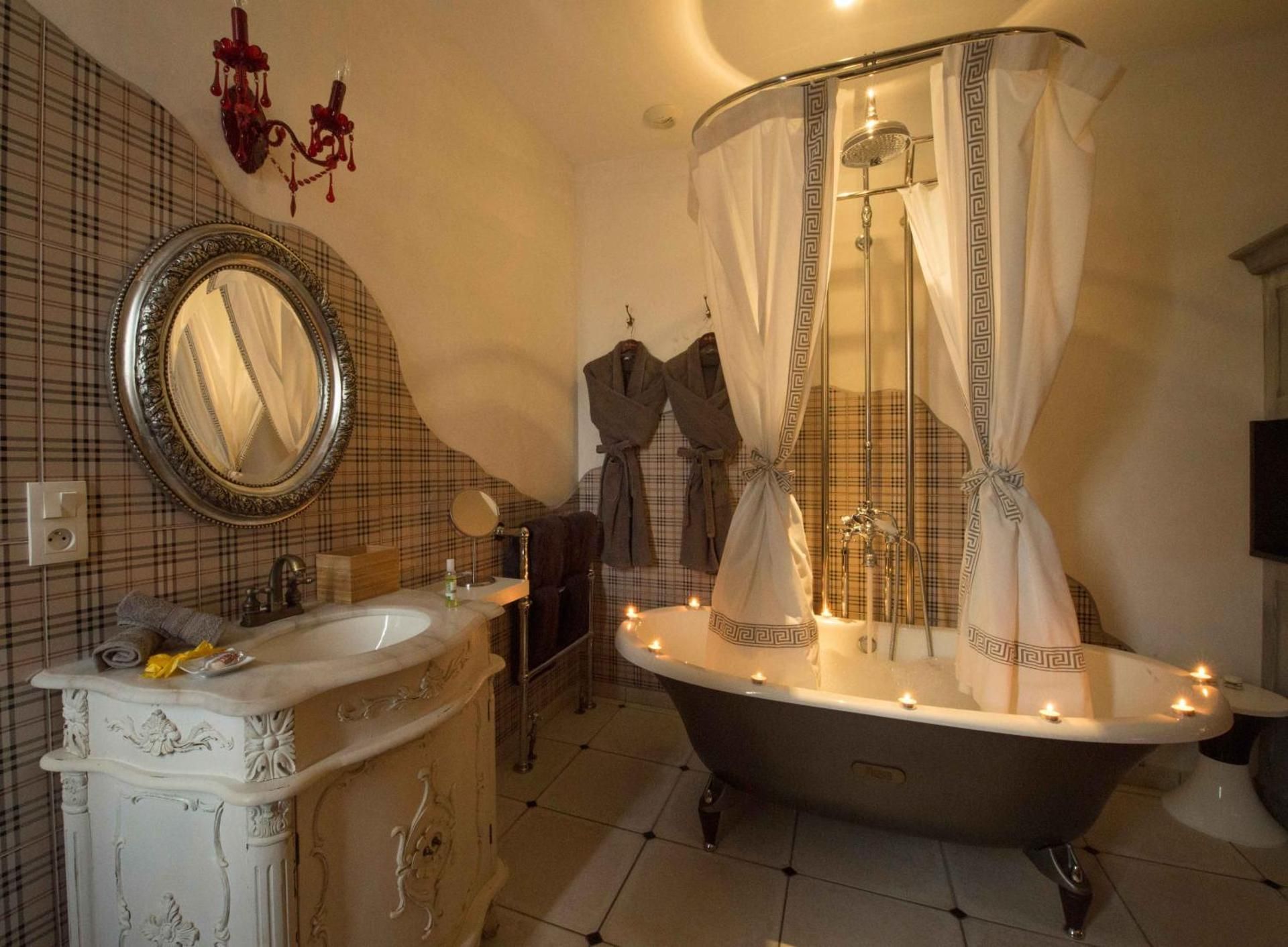 Deluxe Double Room with Bath