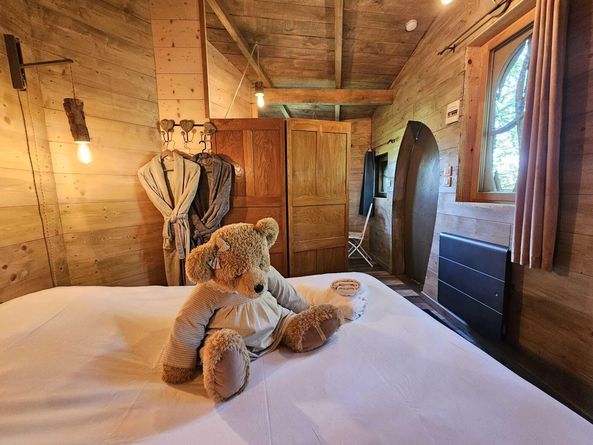Au Refuge Des 3 Ours - Chambres d'hôtes et cabanes Cabane dans les Arbres-Cabane-Salle de bain partagée 3
