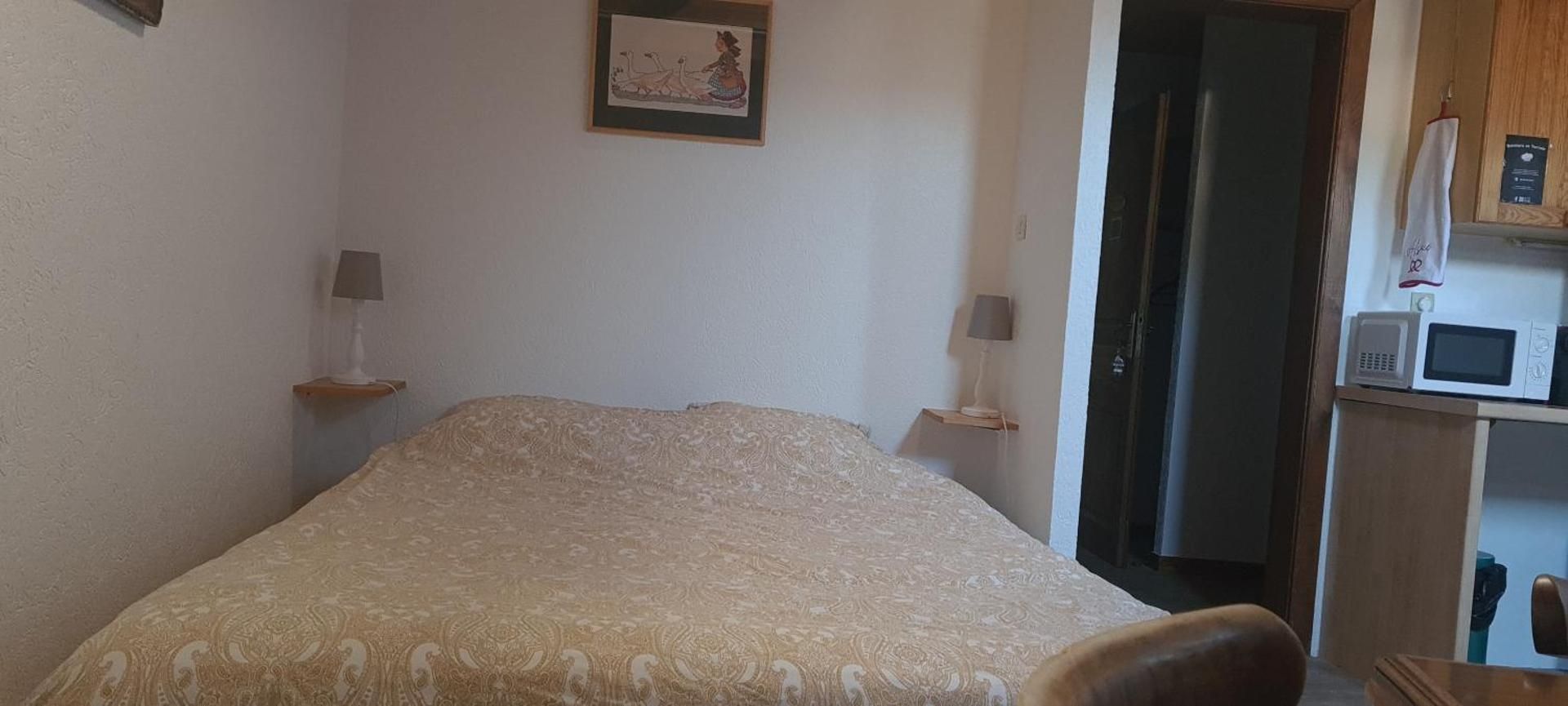 Double or Twin Room with Private Bathroom