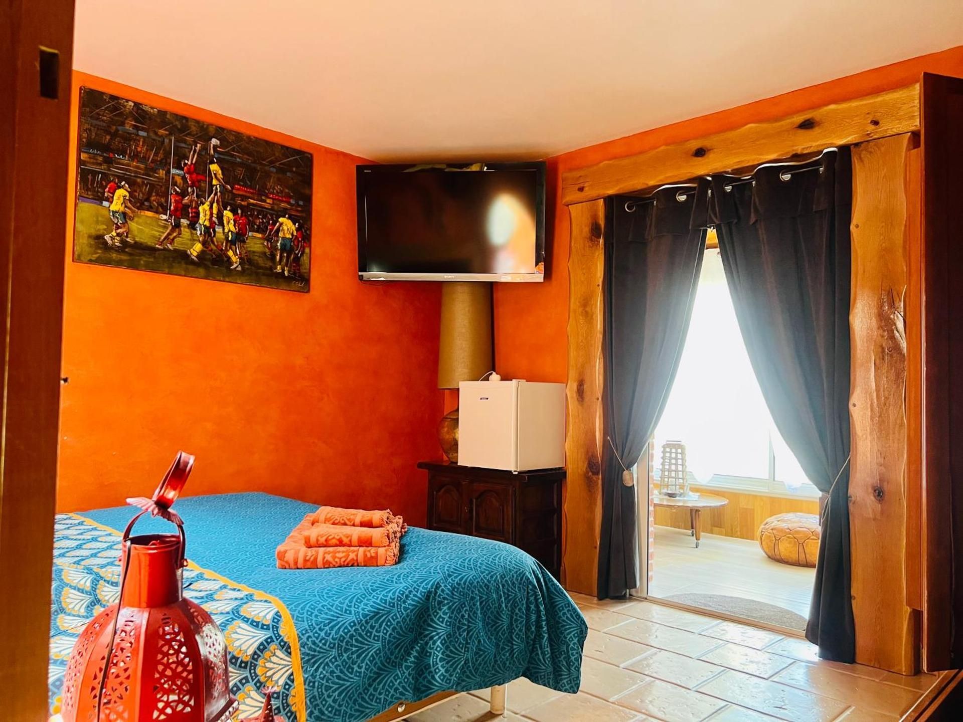 Dom Room