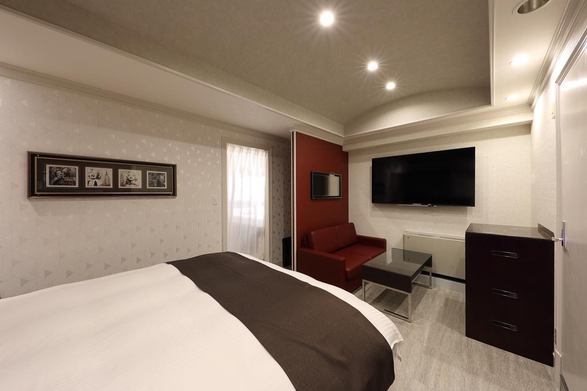 Queen Room with Spa Bath