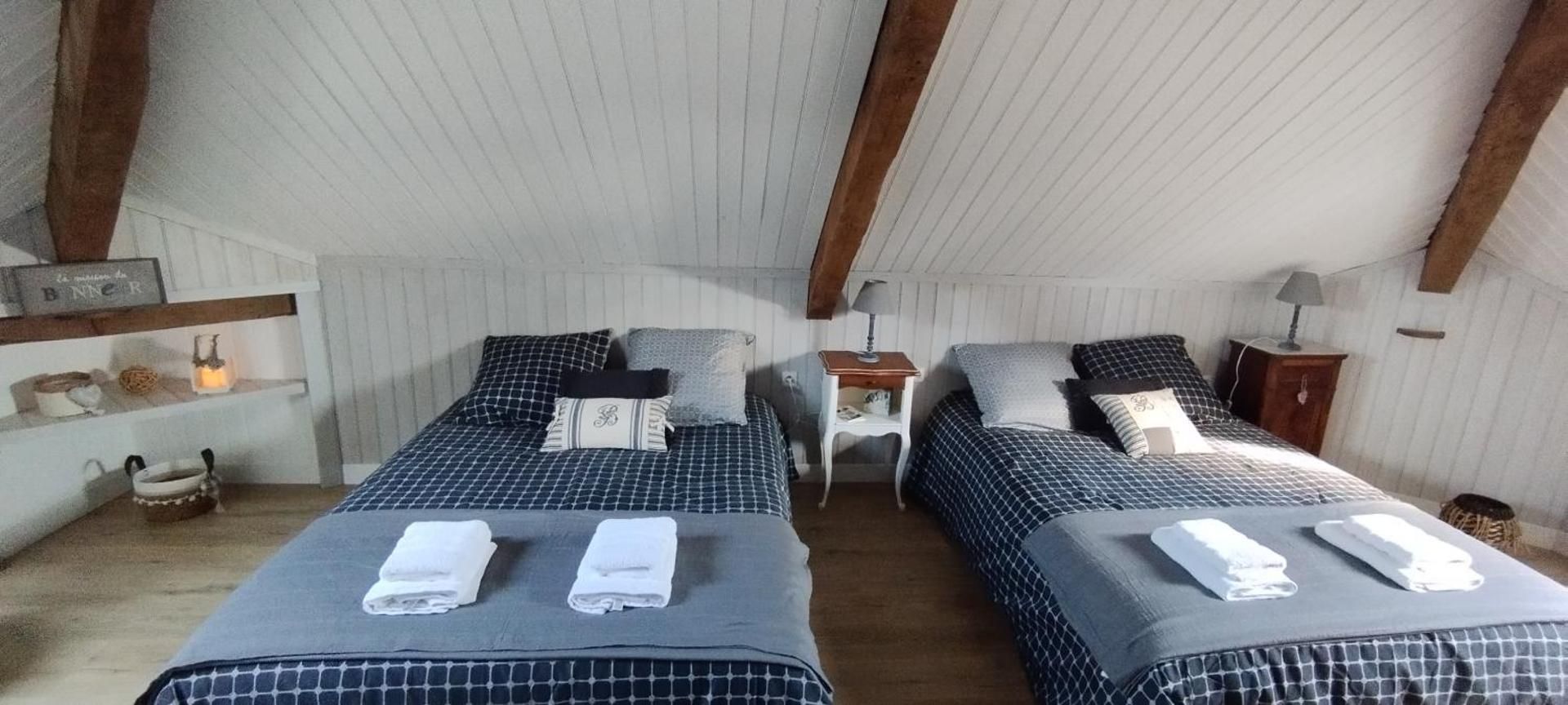 Quadruple Room with Private Bathroom