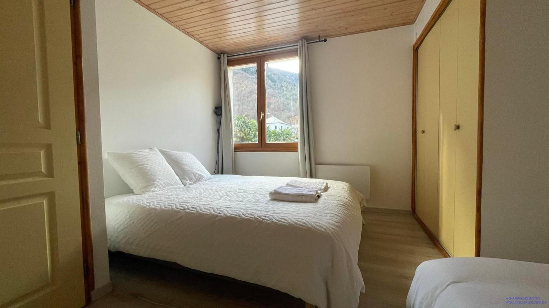 Triple Room with Mountain View